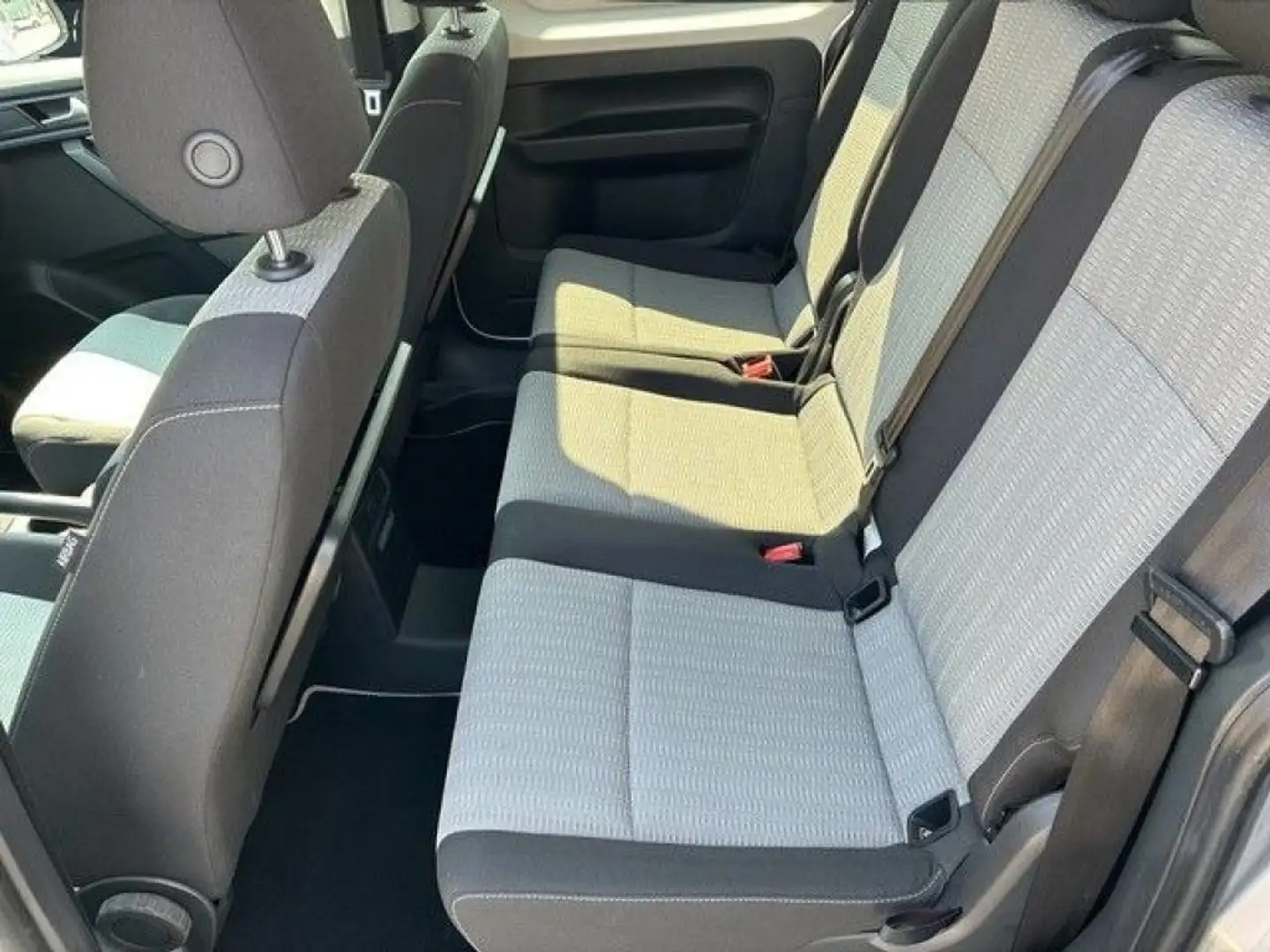 Volkswagen Caddy 1.4 TGI Comfortline Argento - 2