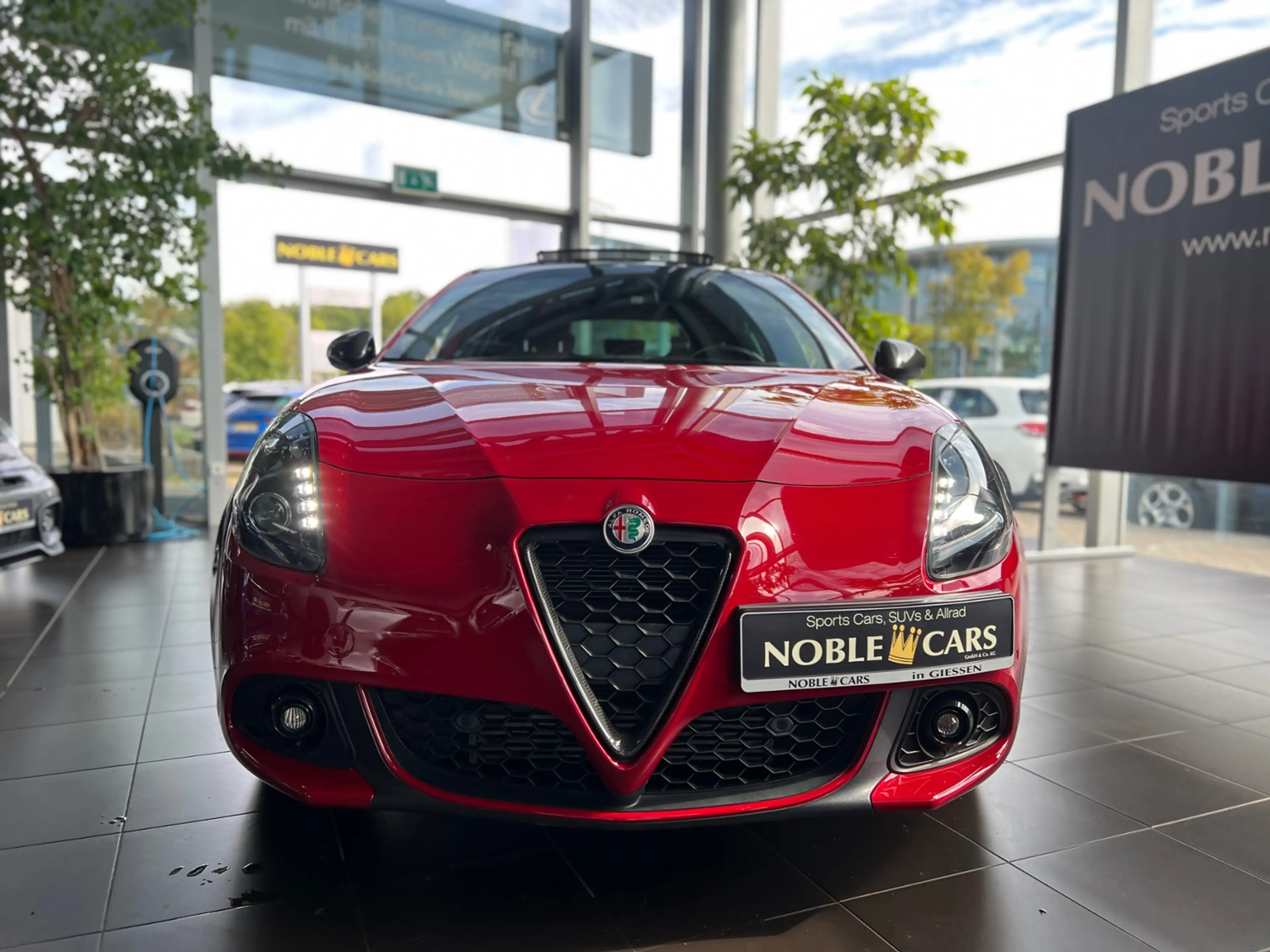 Alfa Romeo Giulietta Sprint PANO KLIMA NAV DAB PDC ALU — photo 9