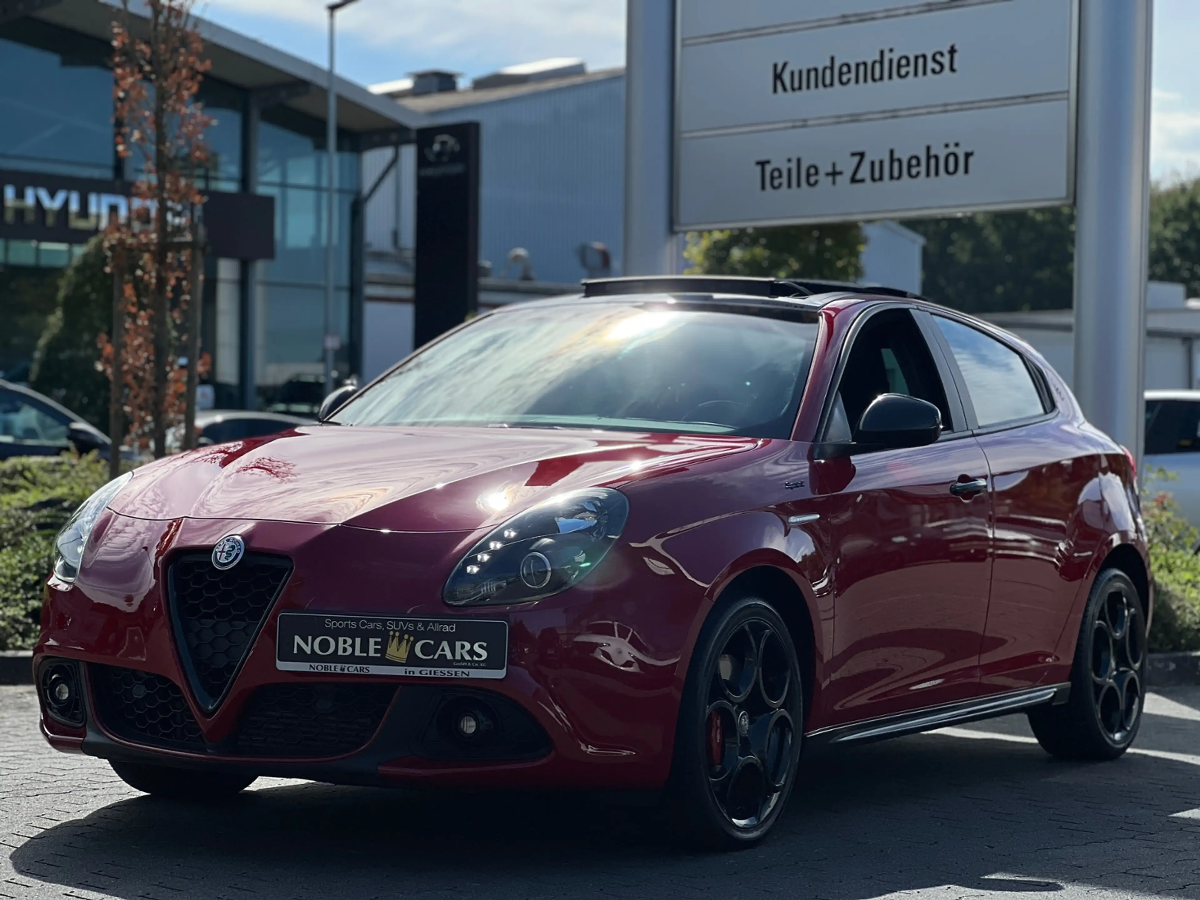 Alfa Romeo Giulietta Sprint PANO KLIMA NAV DAB PDC ALU — photo 4