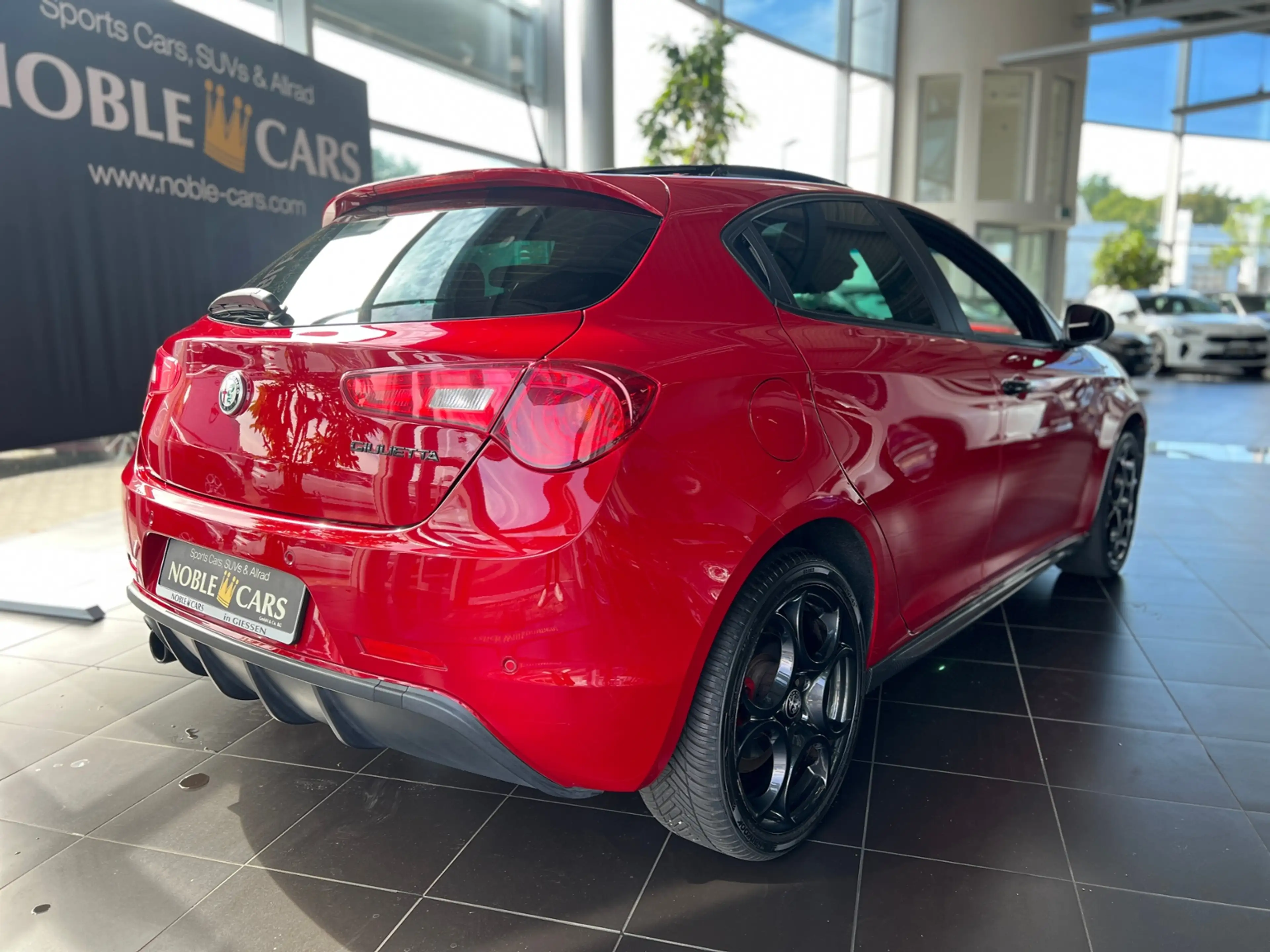 Alfa Romeo Giulietta Sprint PANO KLIMA NAV DAB PDC ALU — photo 14