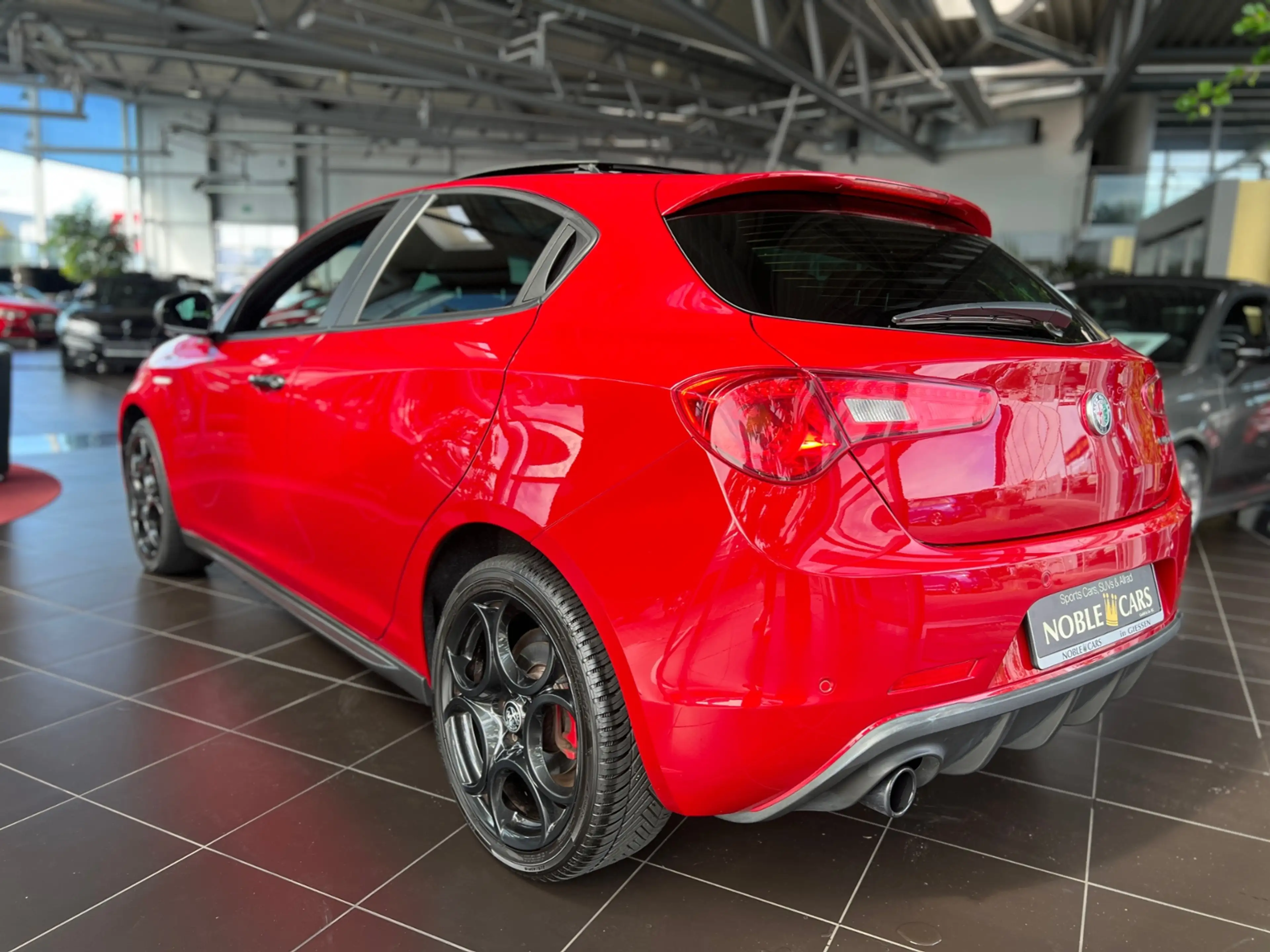 Alfa Romeo Giulietta Sprint PANO KLIMA NAV DAB PDC ALU — photo 12