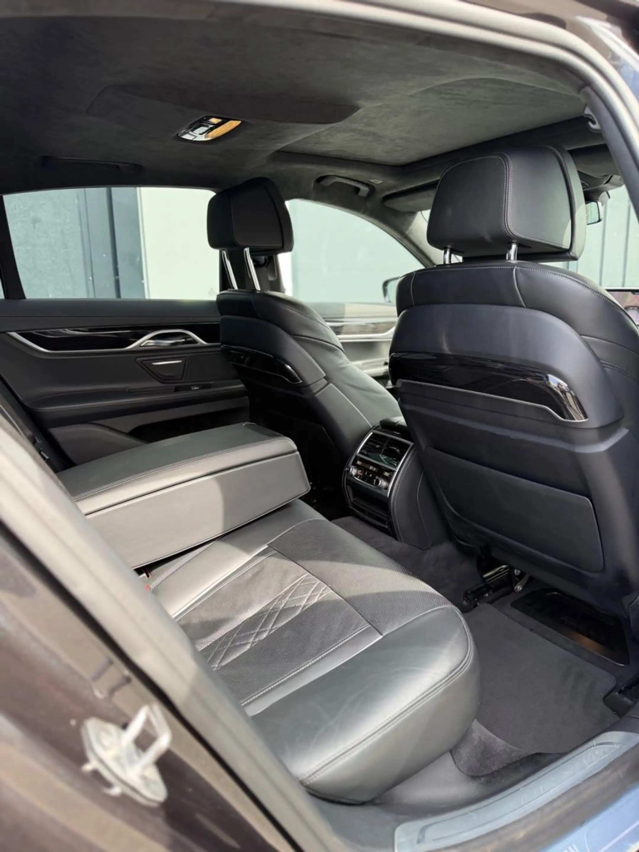 BMW 730 d Luxury Line Shadow*SoftClose*Massage*Busin — photo 9