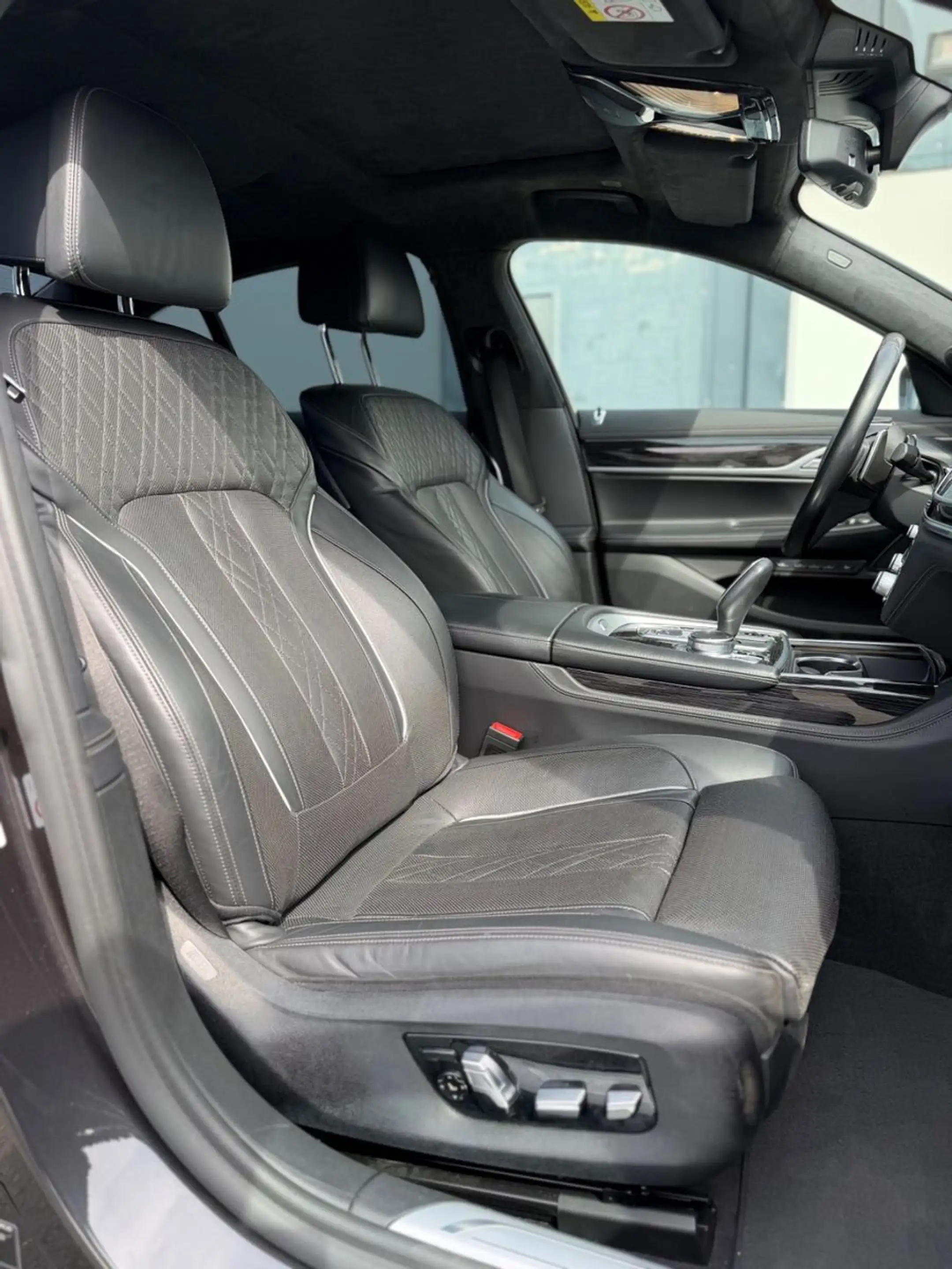 BMW 730 d Luxury Line Shadow*SoftClose*Massage*Busin — photo 11