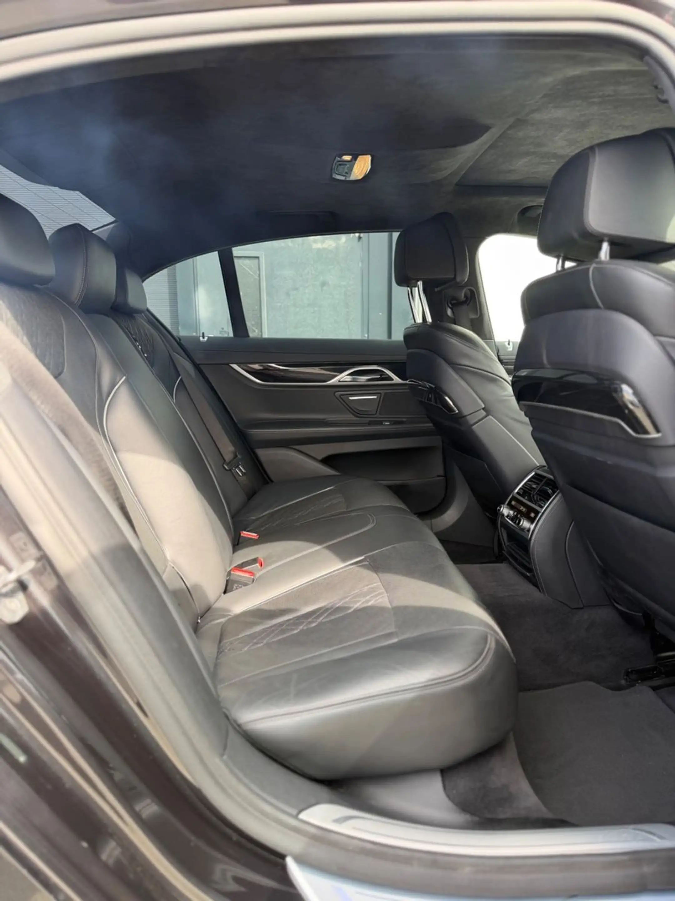 BMW 730 d Luxury Line Shadow*SoftClose*Massage*Busin — photo 8