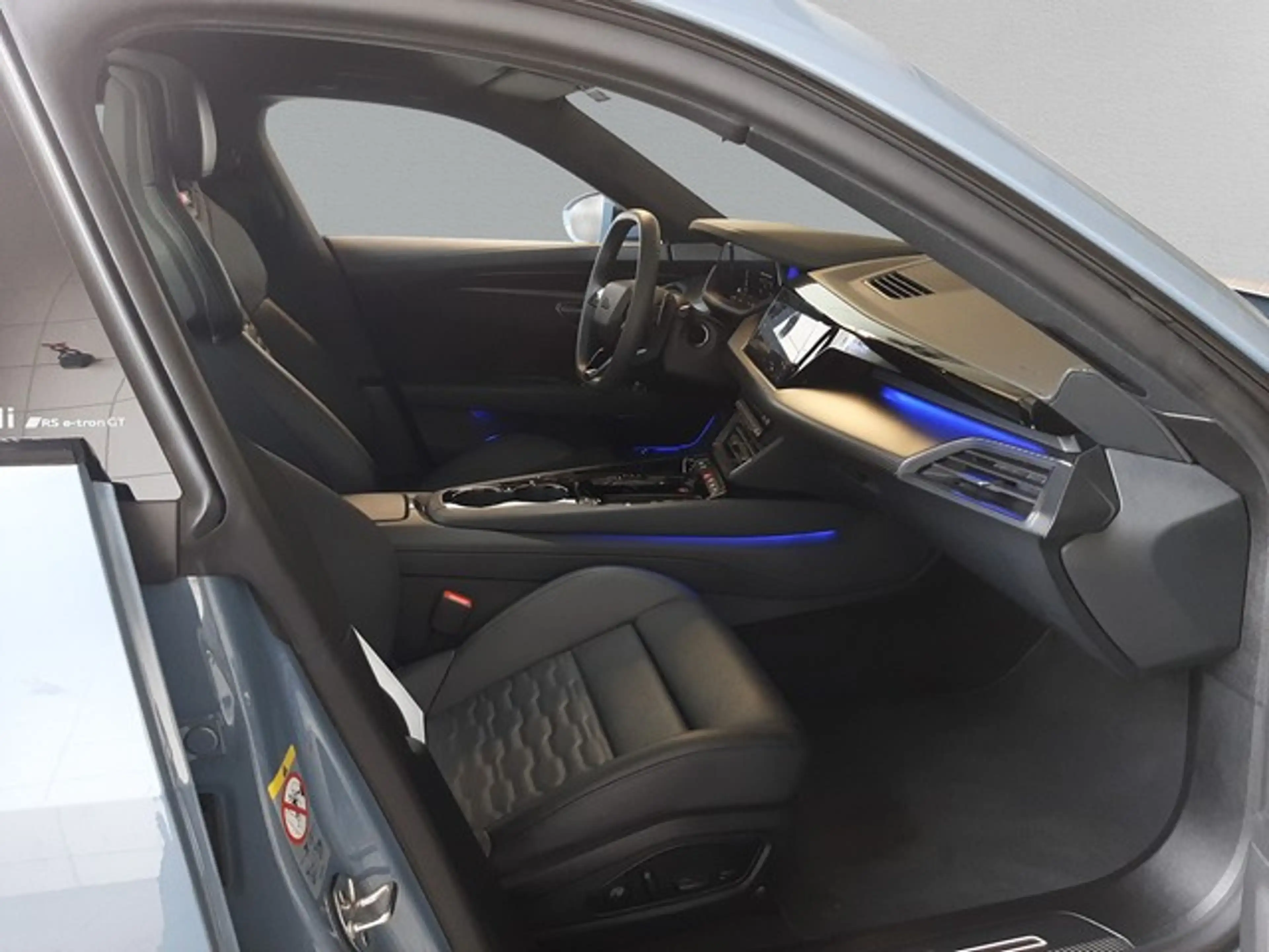 Audi RS e-tron GT Pano Laser StdHz HeadUp 21" Massage — photo 7