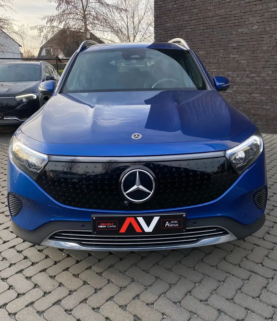 Mercedes-Benz EQB 250 + ExtendedRange ELECTRIC 19"/Distronic/360/Keyless Bleu - 1