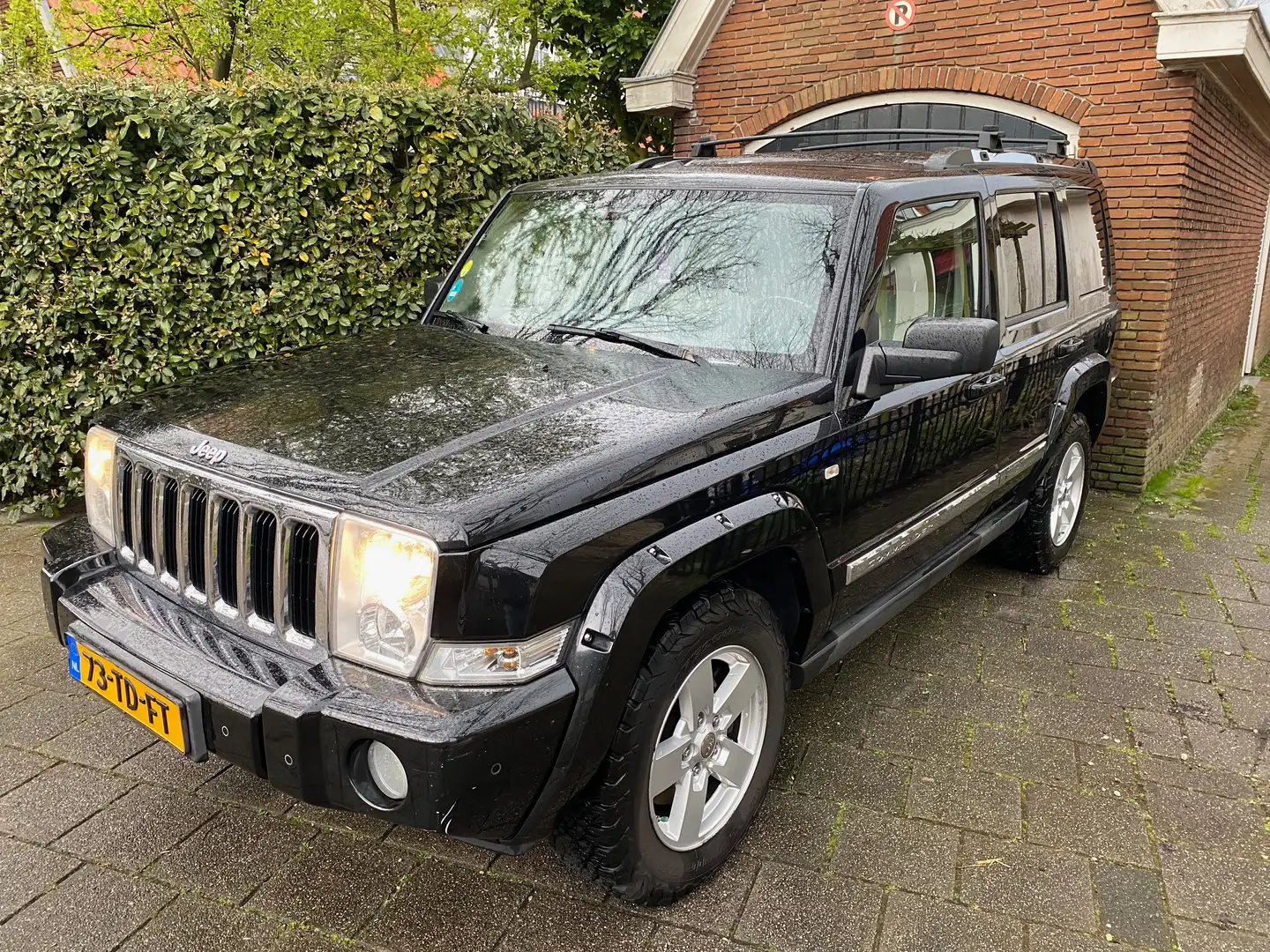 Jeep Commander Commander 5.7 V8 Hemi Limited Schwarz - 1