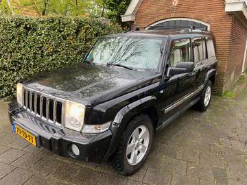 Commander 5.7 V8 Hemi Limited