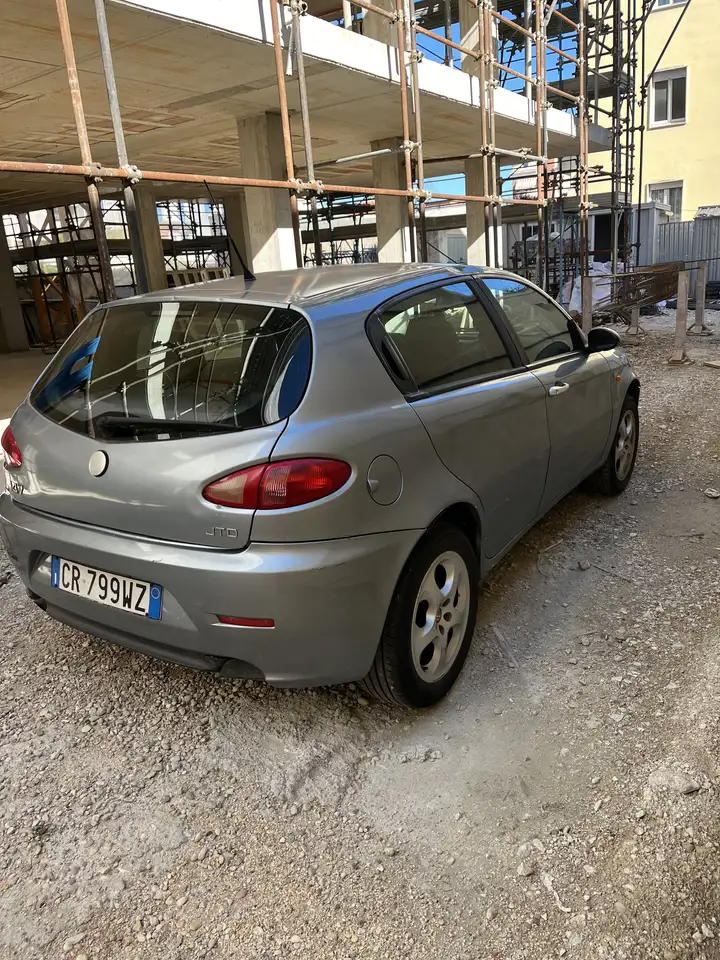 Alfa Romeo 147 1.9, foto 3