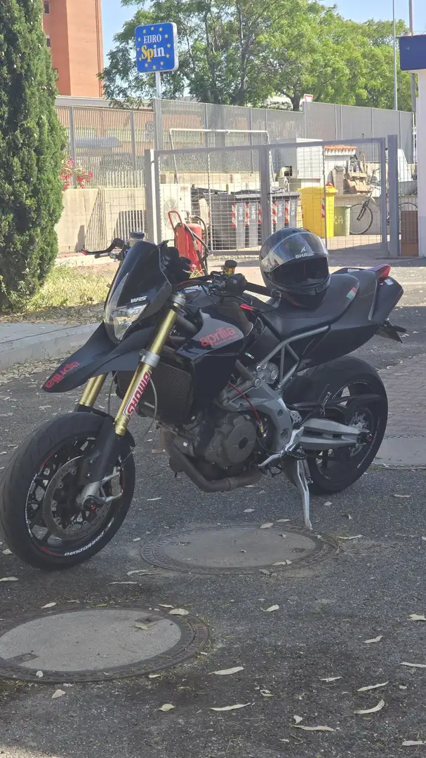 Aprilia Dorsoduro aprilia dorsoduro 750 depotenziata solo a libretto Nero - 2