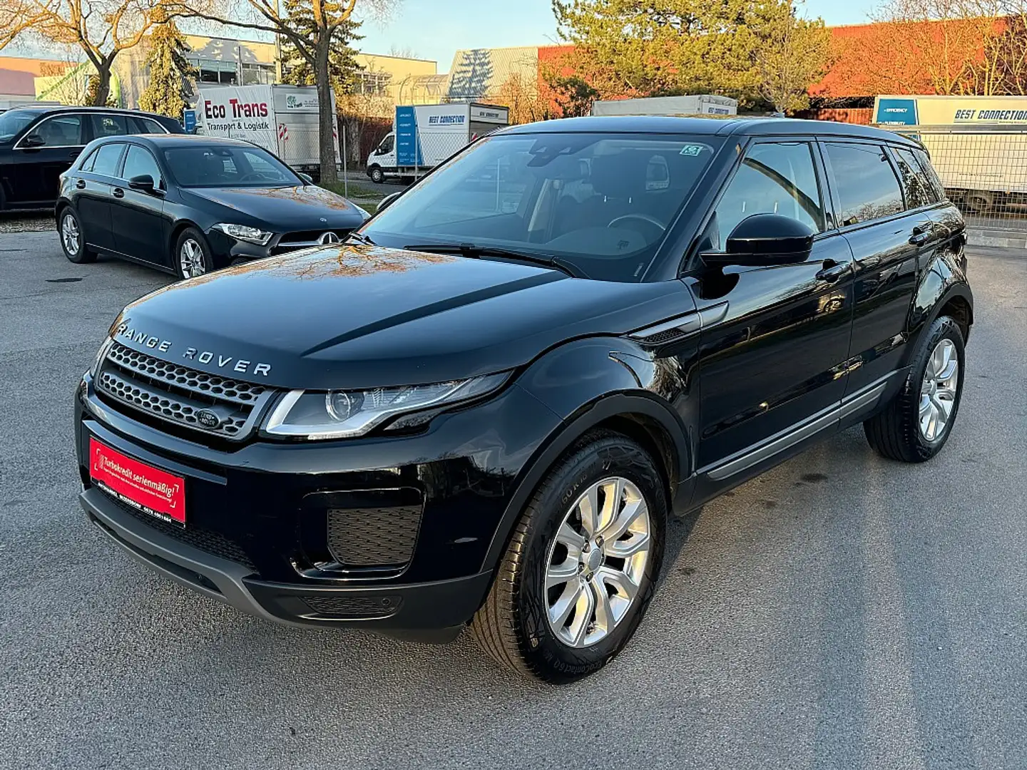 Land Rover Range Rover Evoque Pure 2,0 TD4 Aut. | NAVI | TEILLEDER | RFK | AHK | Schwarz - 2