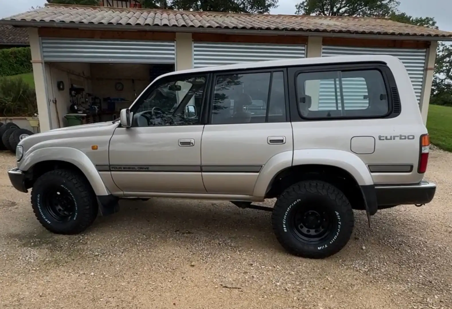 Toyota Land Cruiser Land Cruiser SW 4.2 TD VX A Beige - 2