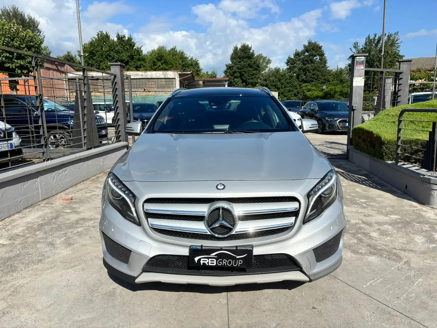 Mercedes-Benz GLA 200 GLA-X156 2014 d (cdi) Premium 4matic auto Argento - 2