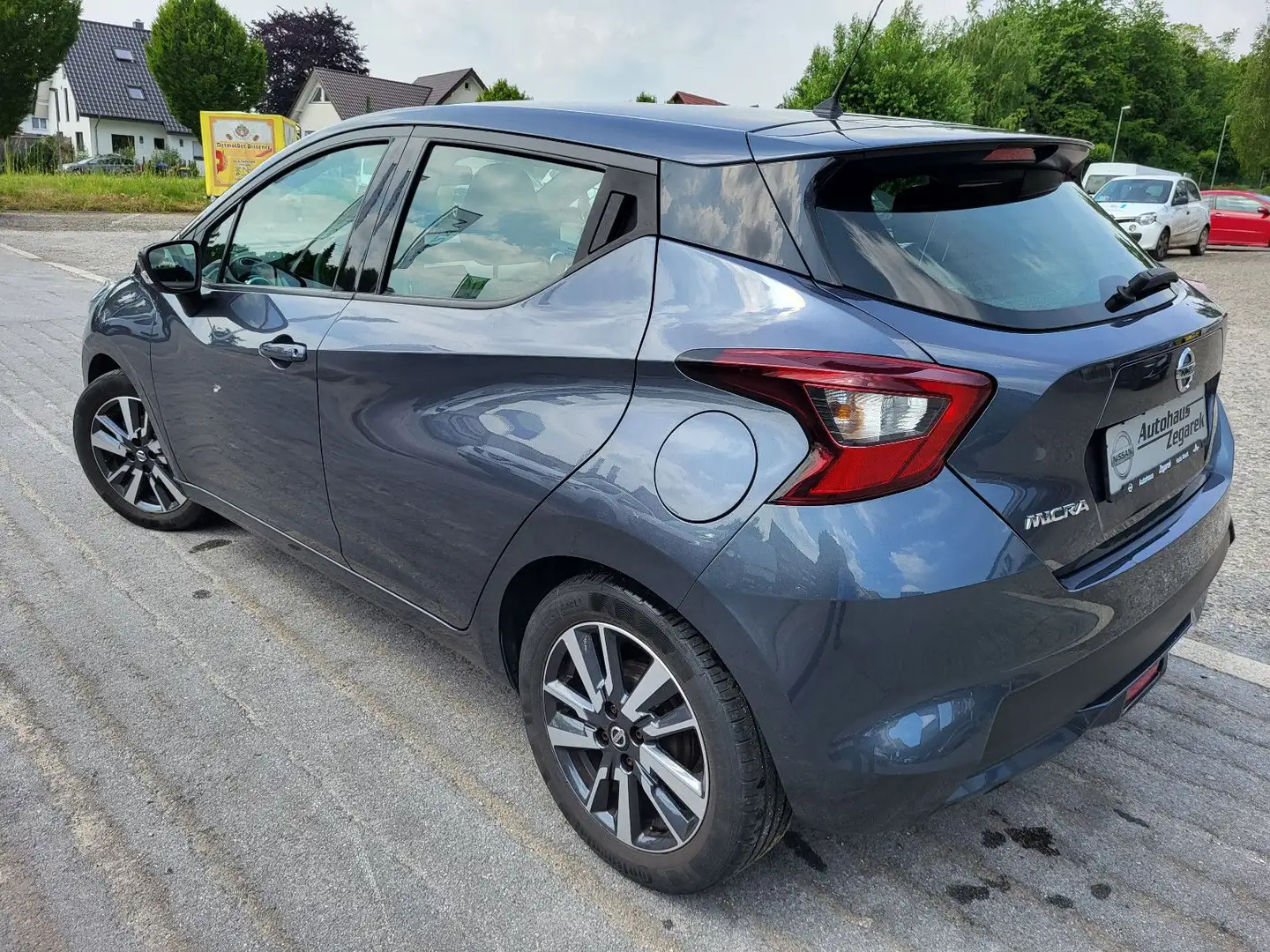 Nissan Micra 1.0 Acenta Car Play Grau - 2
