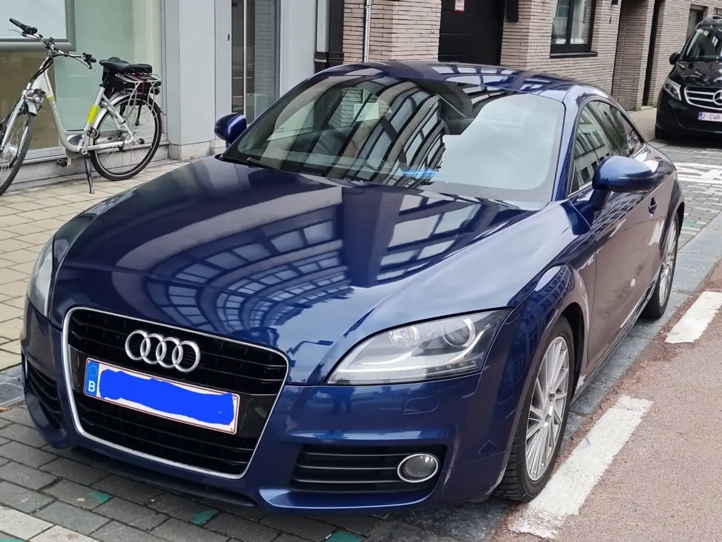 Audi TT Coupé 1.8 TFSI Blauw - 1