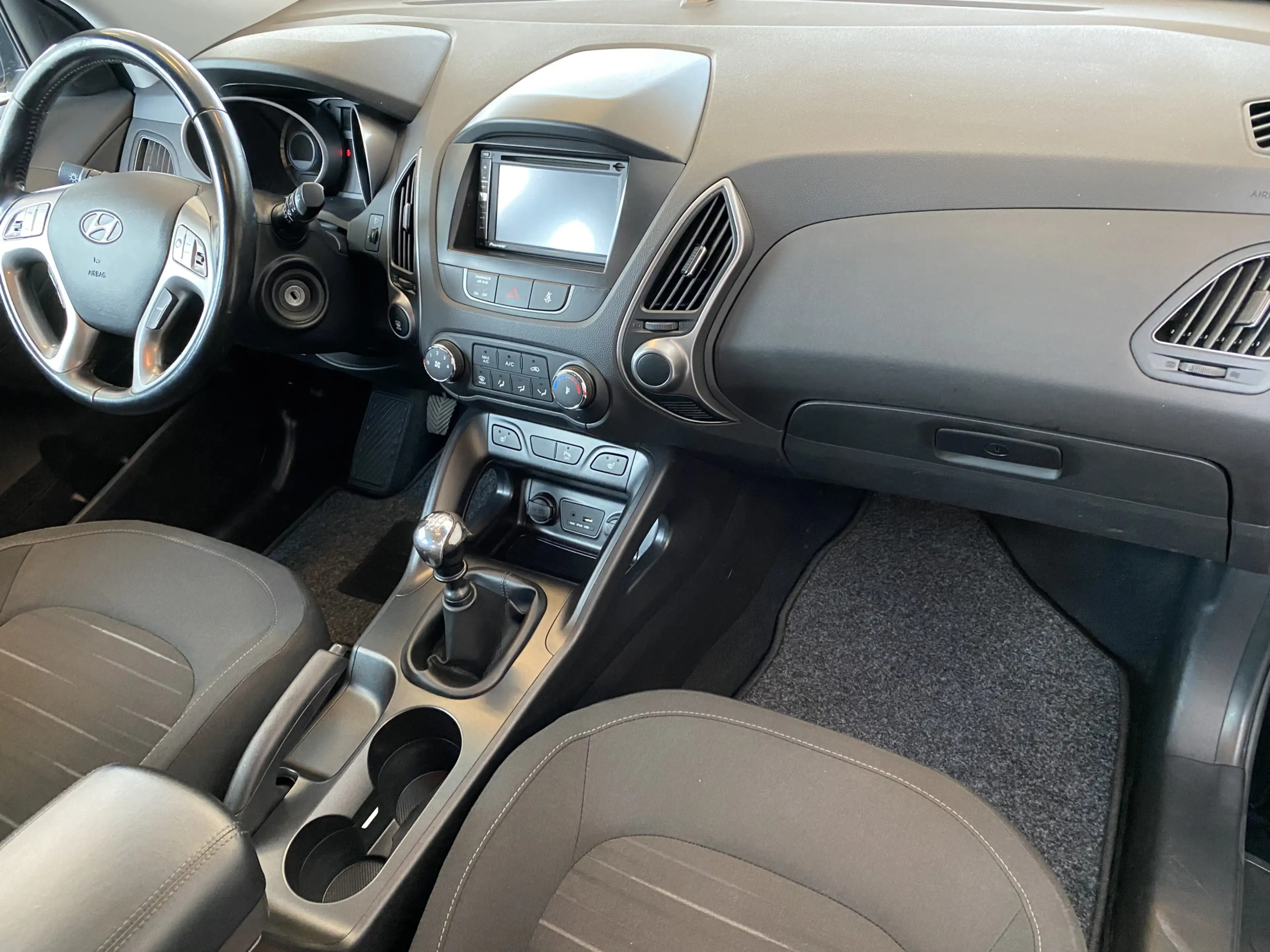 Hyundai iX35 1.6i GDI i-Drive,Navigatie,Bleutooth,Climate&Cruis — photo 22