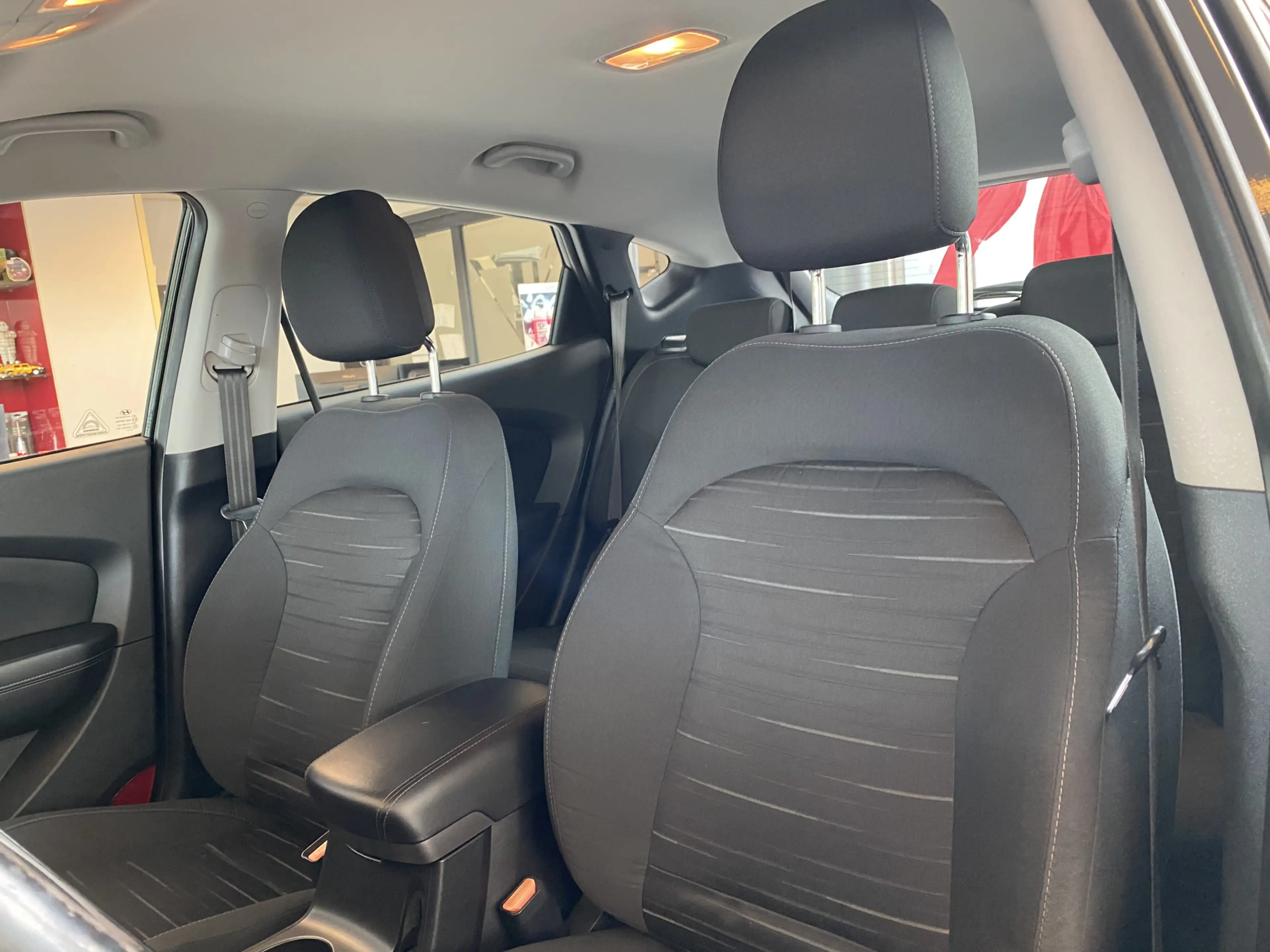 Hyundai iX35 1.6i GDI i-Drive,Navigatie,Bleutooth,Climate&Cruis — photo 21