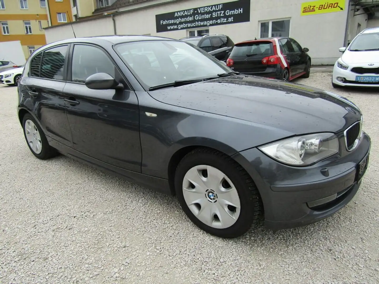 BMW 118 d Grau - 2