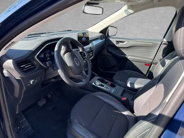 Ford Kuga view 5