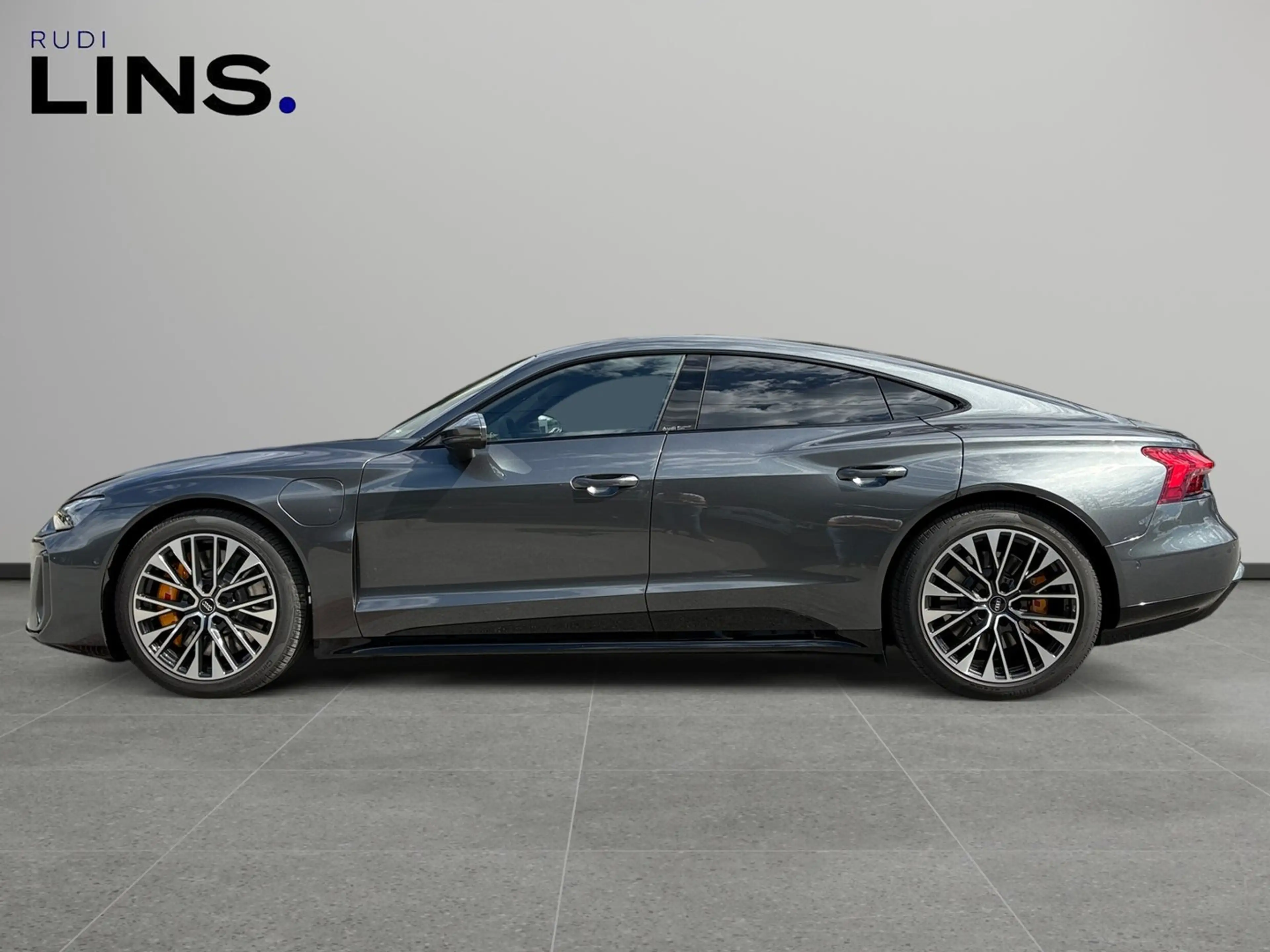 Audi e-tron GT Audi S e-tron GT — photo 2