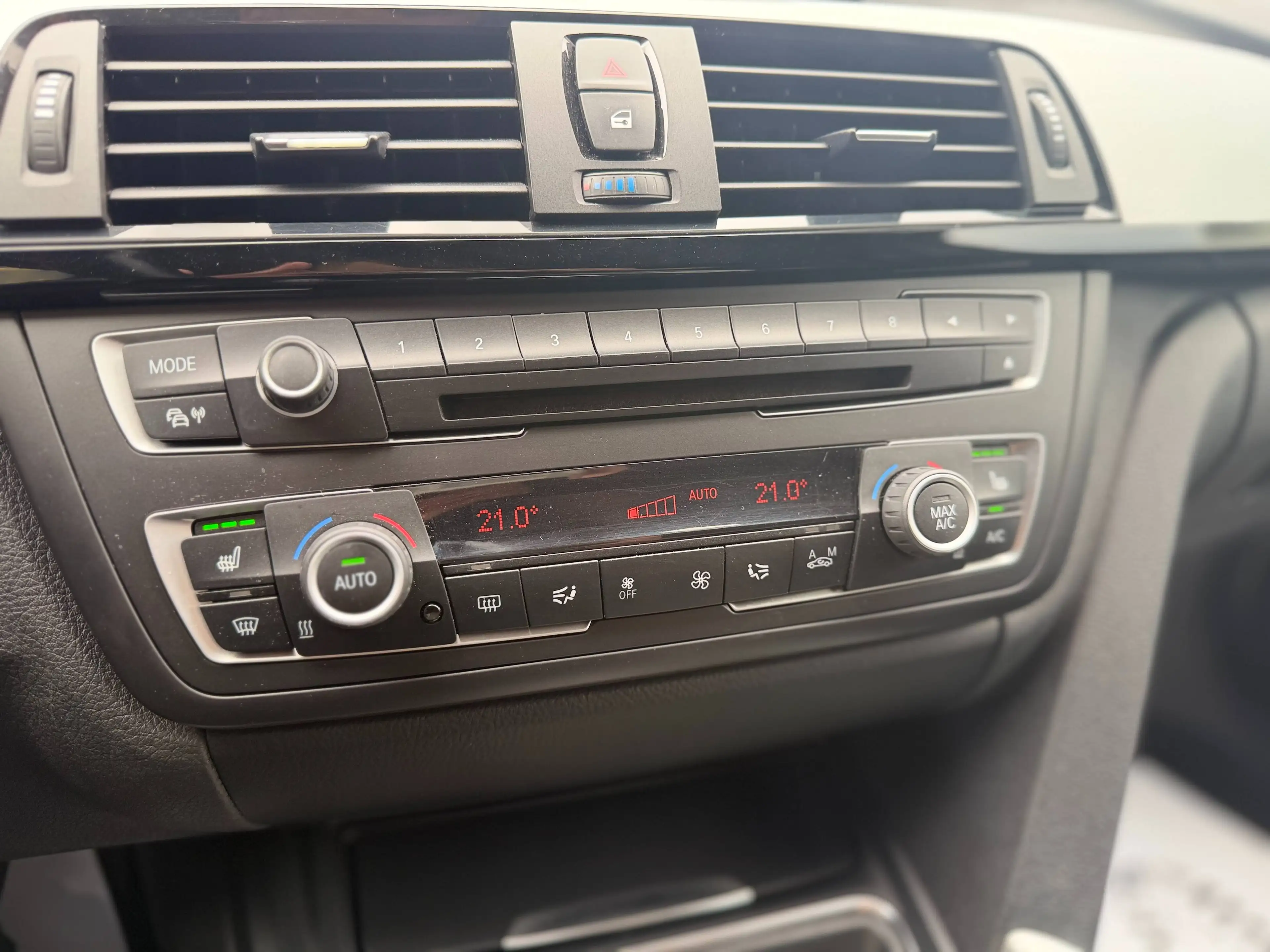 BMW 316 i 1.6 Aut. BENZIN MIT GARANTIE! *XENON,PDC,NAVI* — photo 14