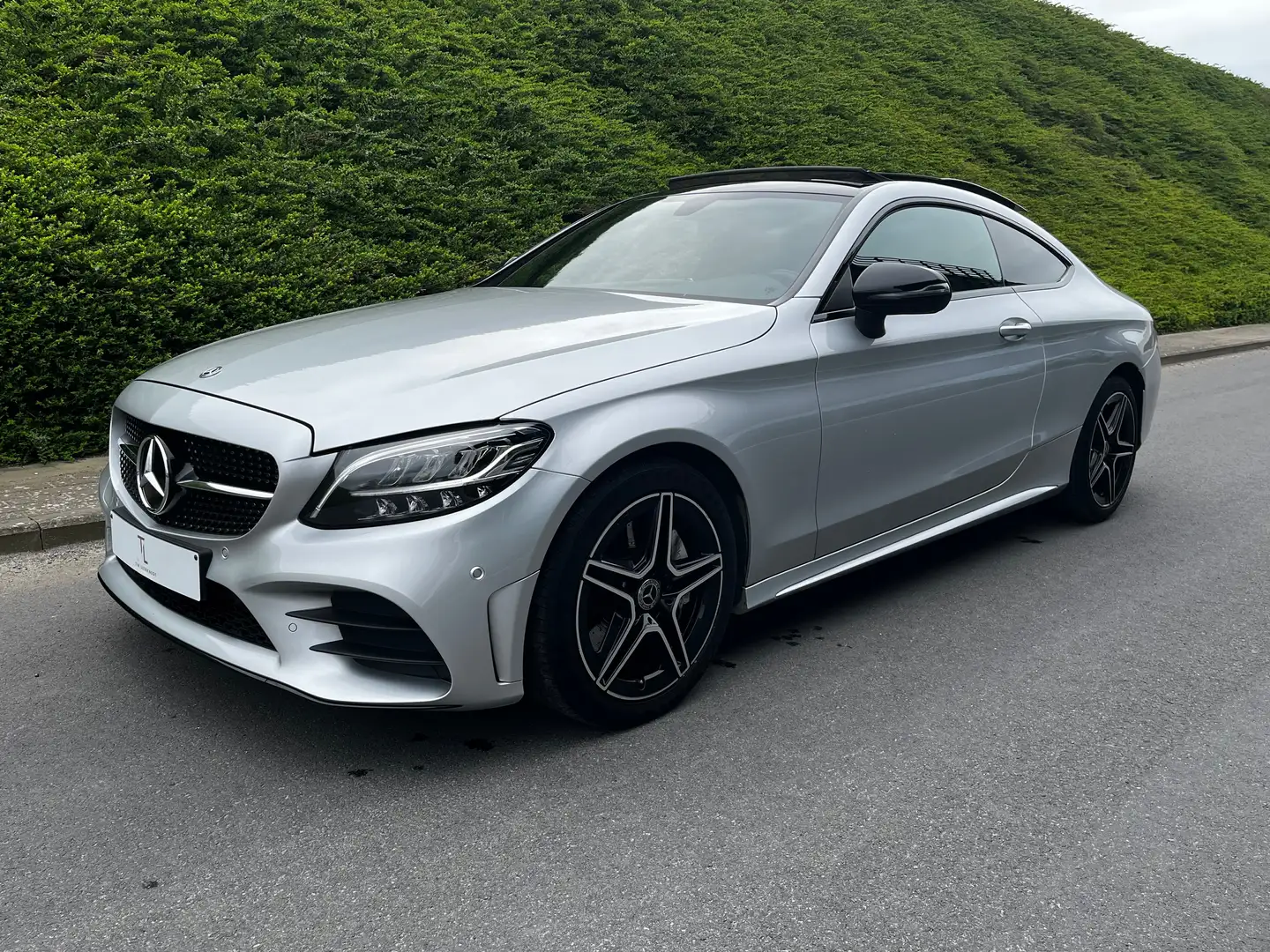 Mercedes-Benz C 300 AMG-Line int & ext Silver - 2