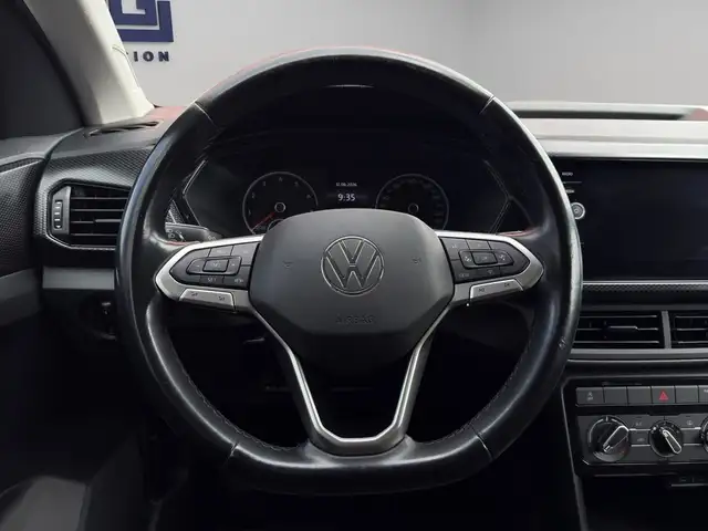 Volkswagen T-Cross view 15