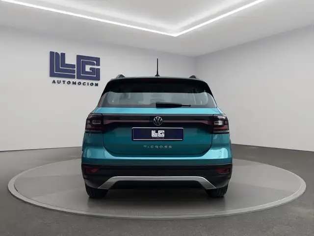 Volkswagen T-Cross view 6