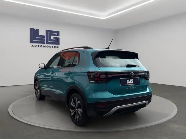 Volkswagen T-Cross view 5