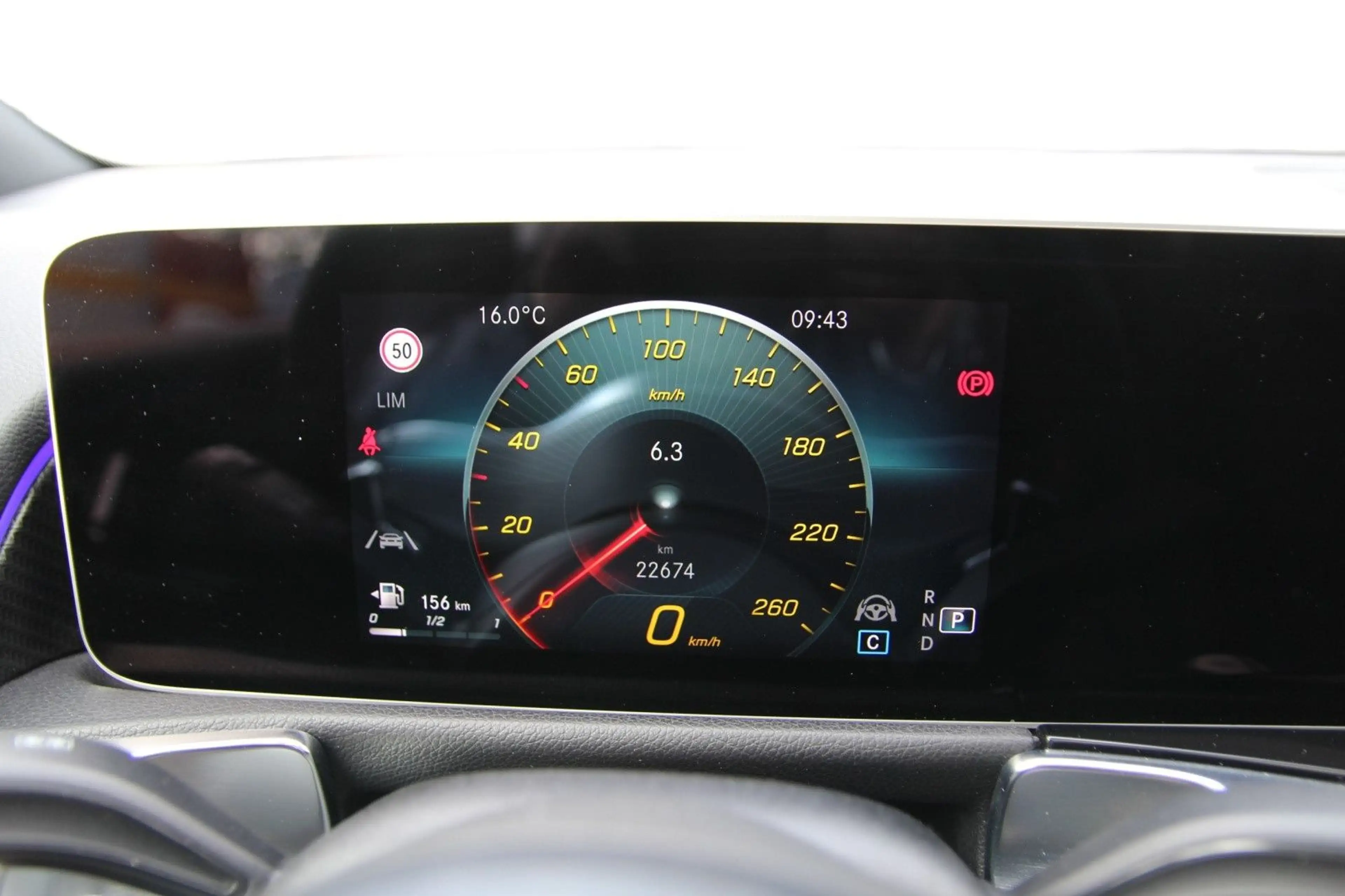 Mercedes-Benz GLB 250 AMG 4Matic/LED/ Burmester/ Panor./ 22tkm — photo 7