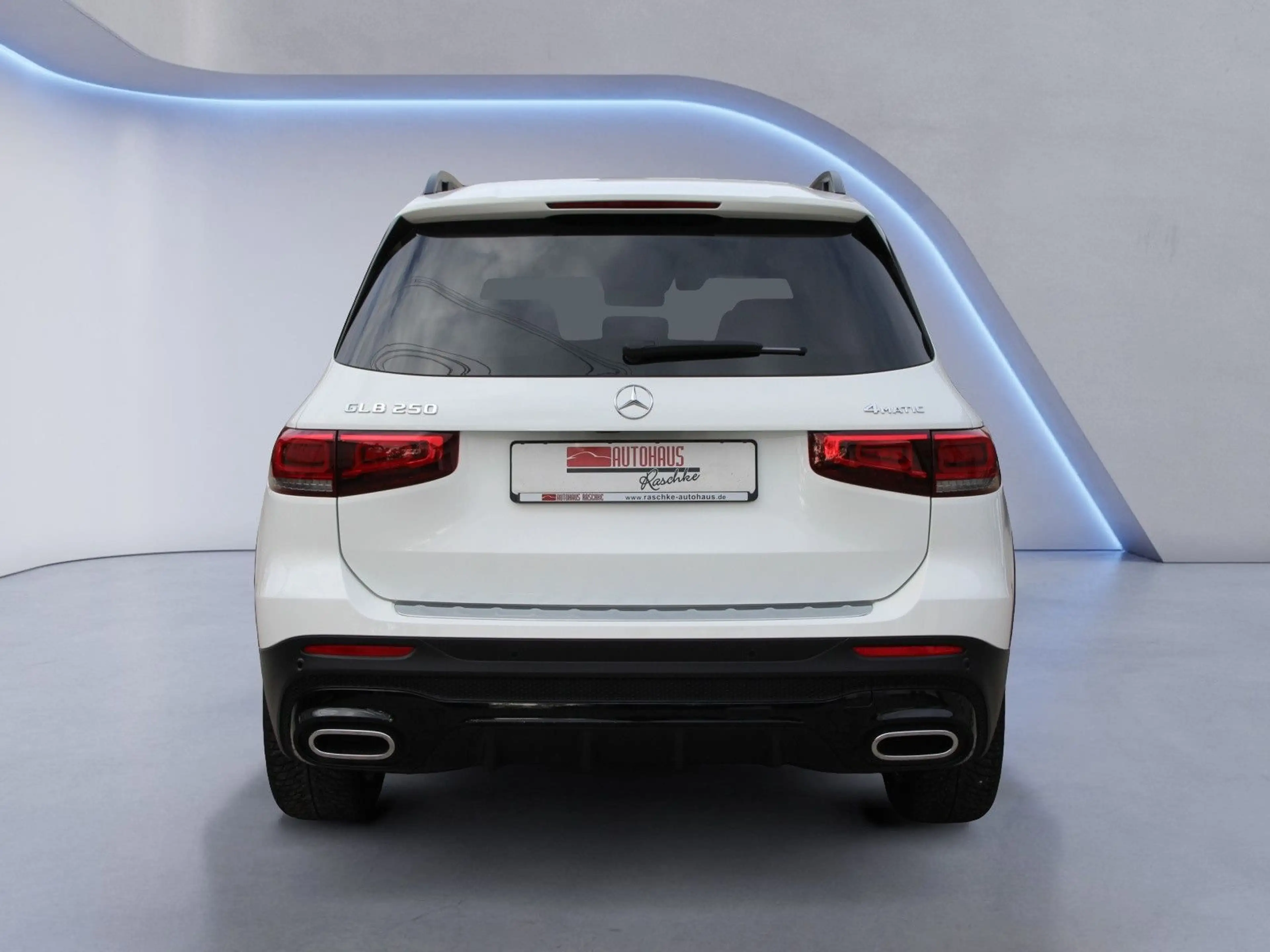 Mercedes-Benz GLB 250 AMG 4Matic/LED/ Burmester/ Panor./ 22tkm — photo 5