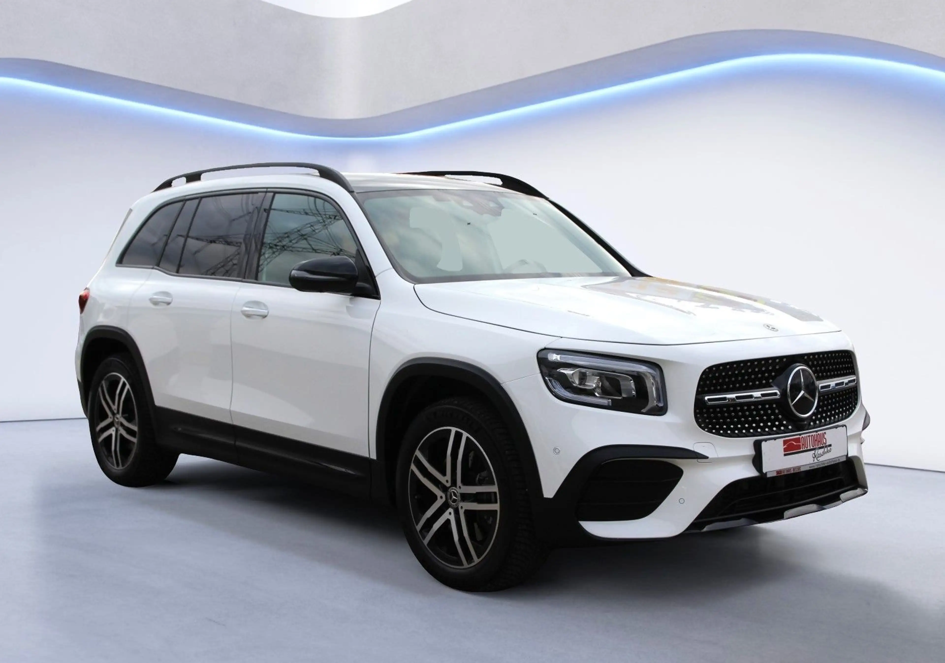 Mercedes-Benz GLB 250 AMG 4Matic/LED/ Burmester/ Panor./ 22tkm — photo 3