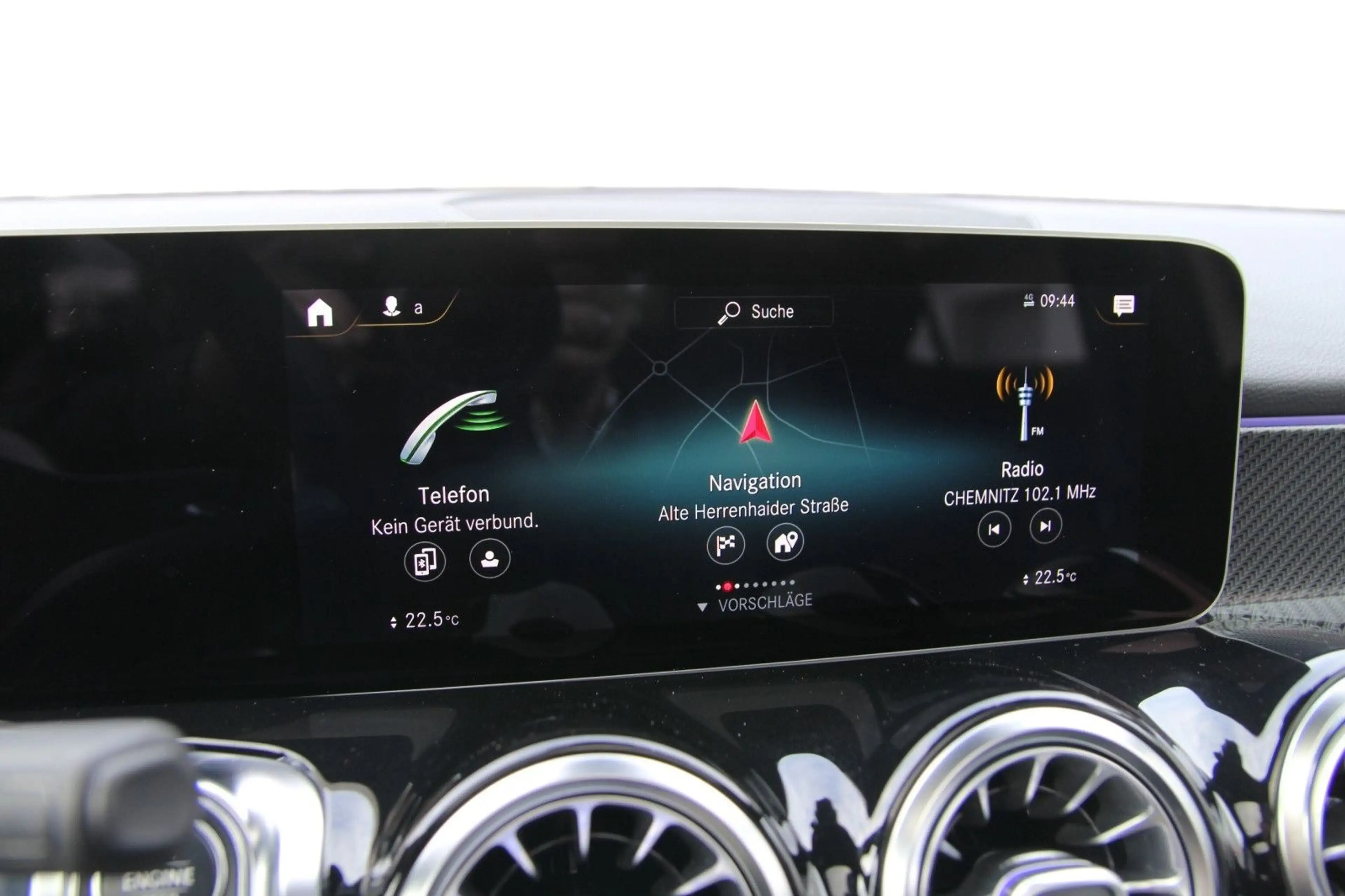Mercedes-Benz GLB 250 AMG 4Matic/LED/ Burmester/ Panor./ 22tkm — photo 11
