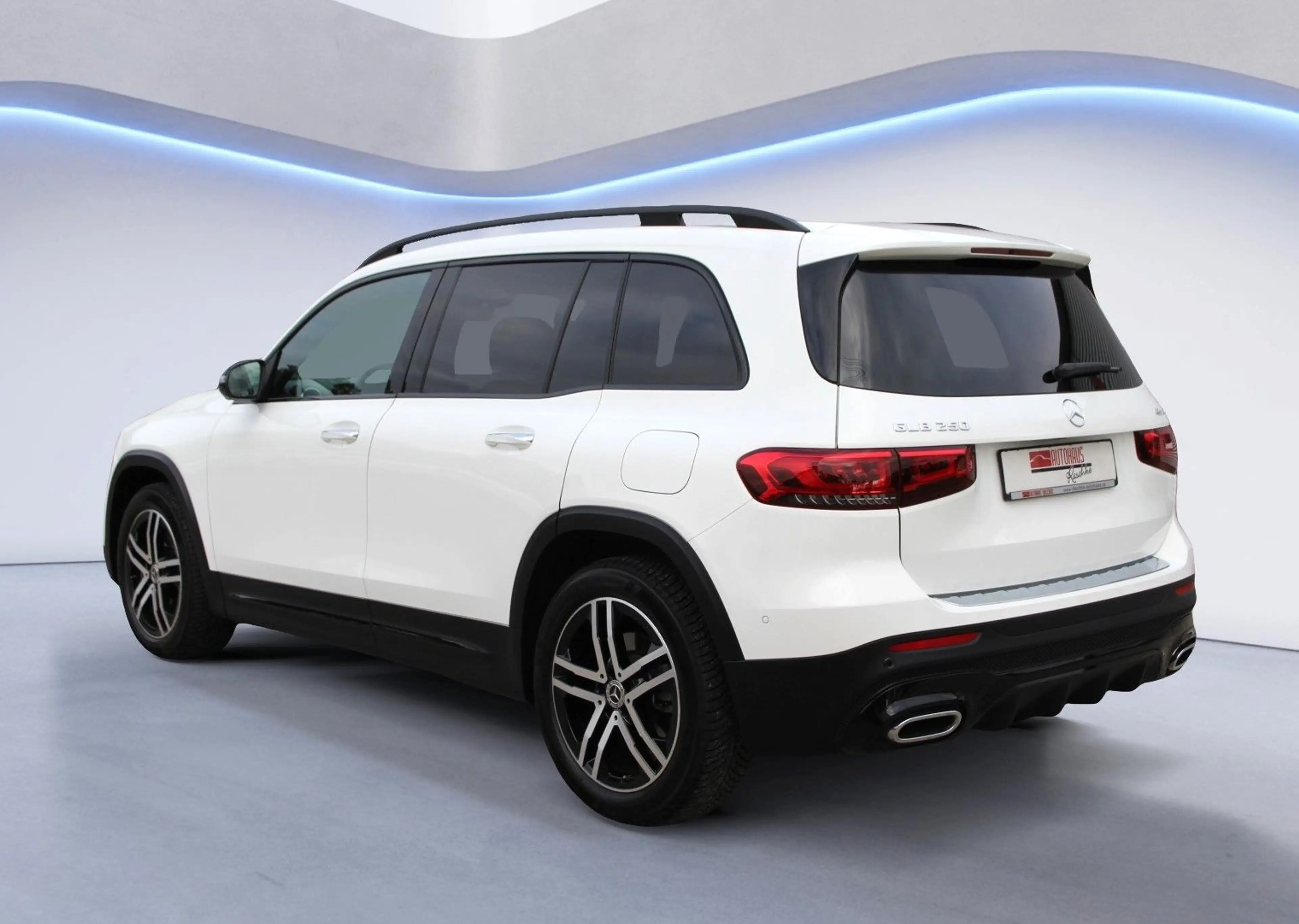 Mercedes-Benz GLB 250 AMG 4Matic/LED/ Burmester/ Panor./ 22tkm — photo 4