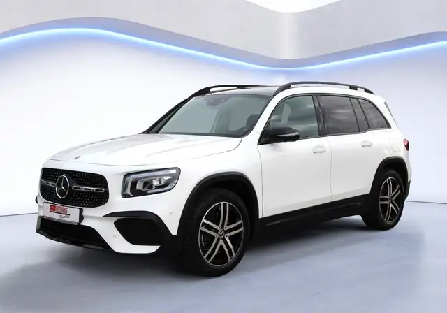 Mercedes-Benz GLB 250 AMG 4Matic/LED/ Burmester/ Panor./ 22tkm
