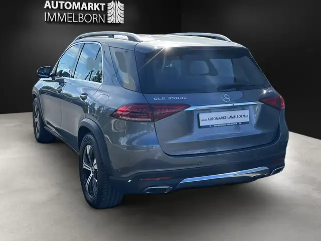 Mercedes-Benz GLE view 11