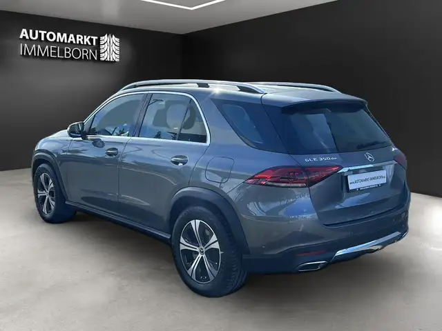 Mercedes-Benz GLE view 5