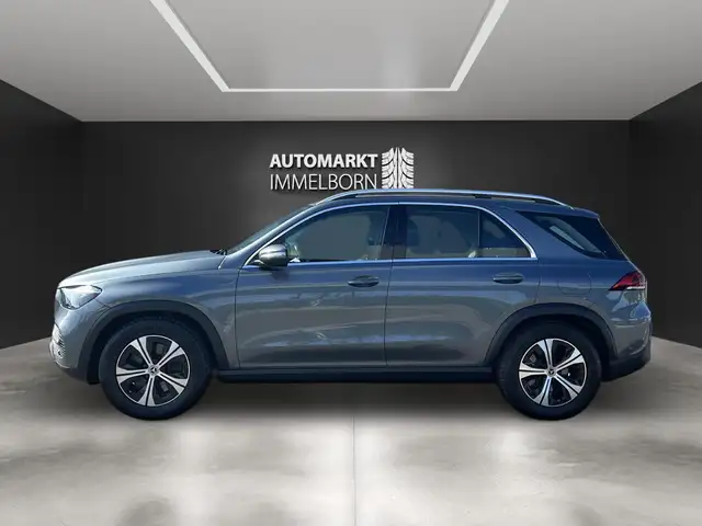Mercedes-Benz GLE view 9