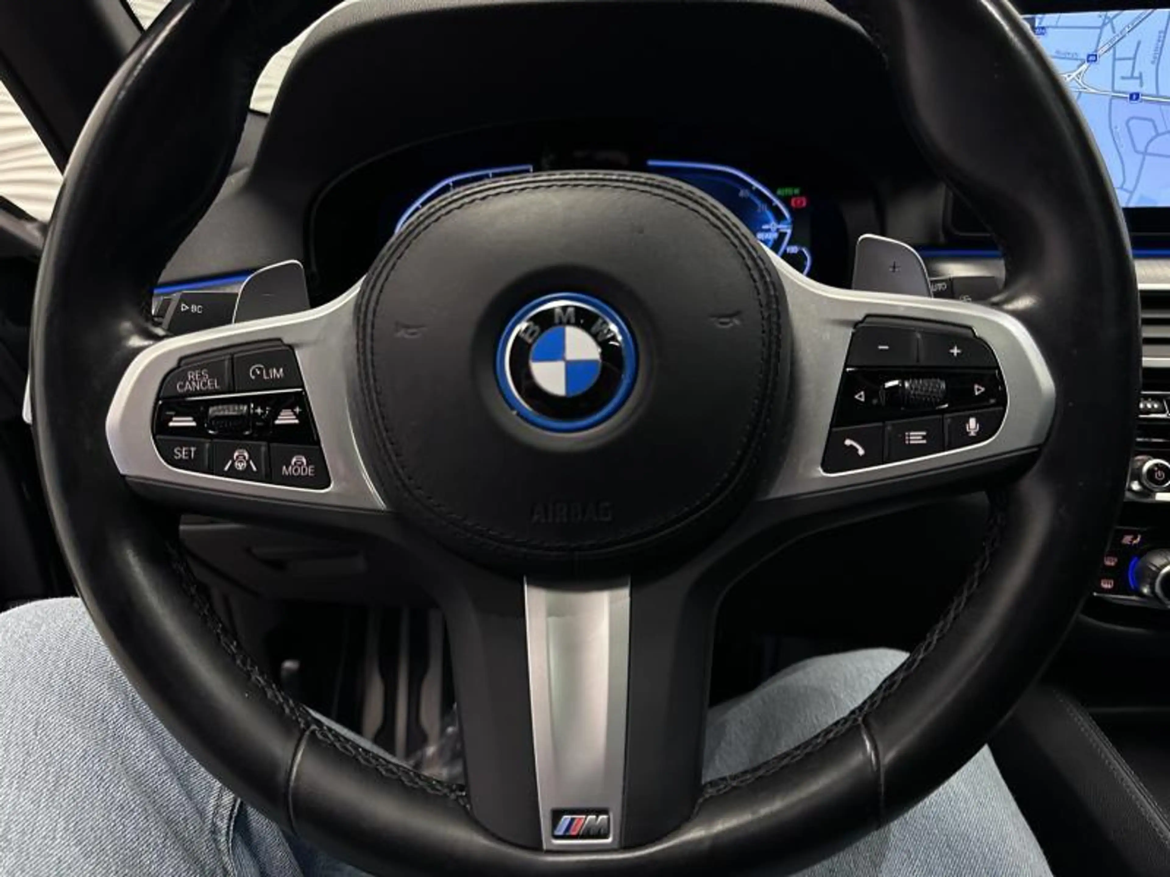 BMW 520 e*PHEV*M-SPORT*TOURING* — photo 32
