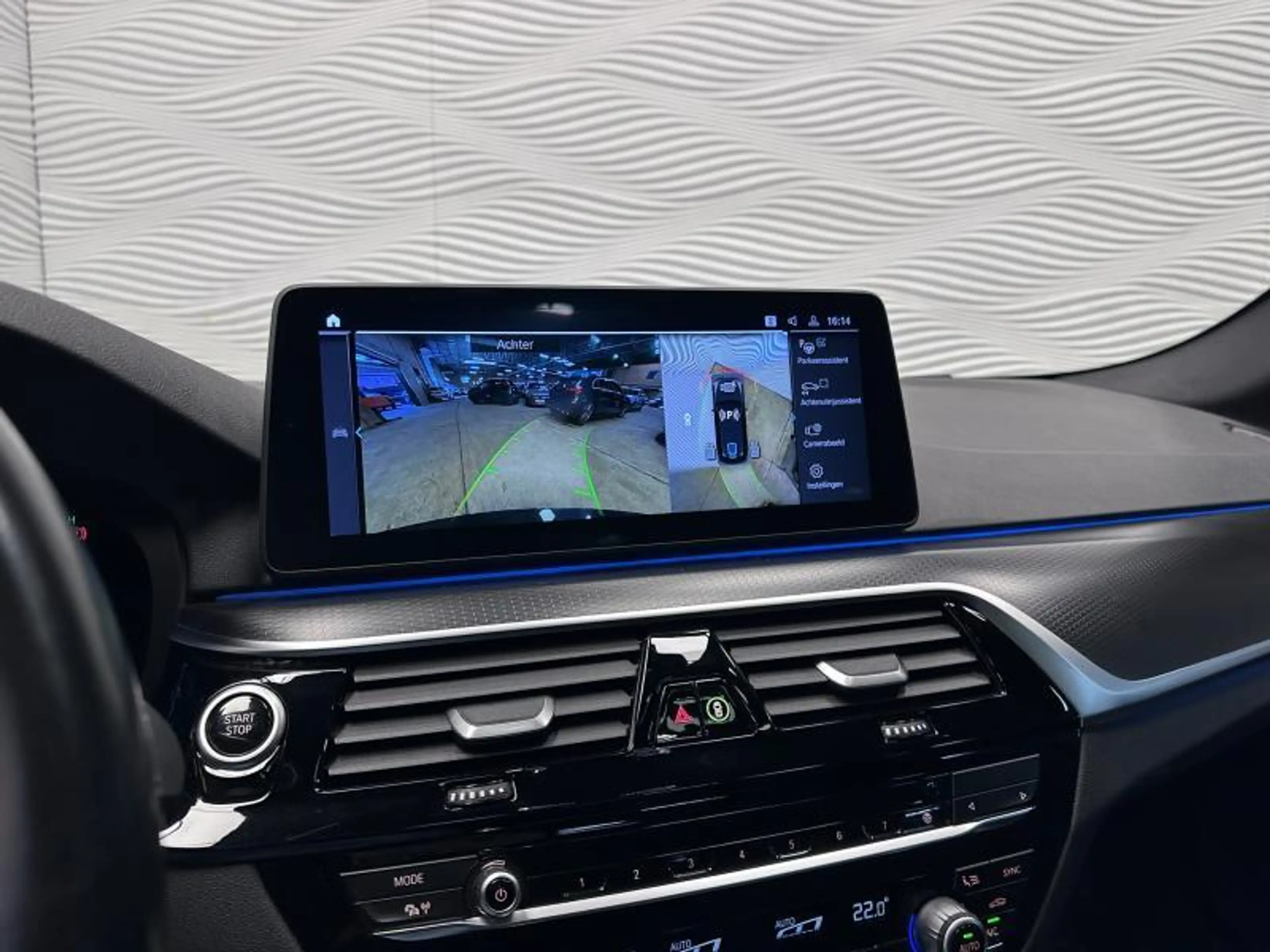 BMW 520 e*PHEV*M-SPORT*TOURING* — photo 36