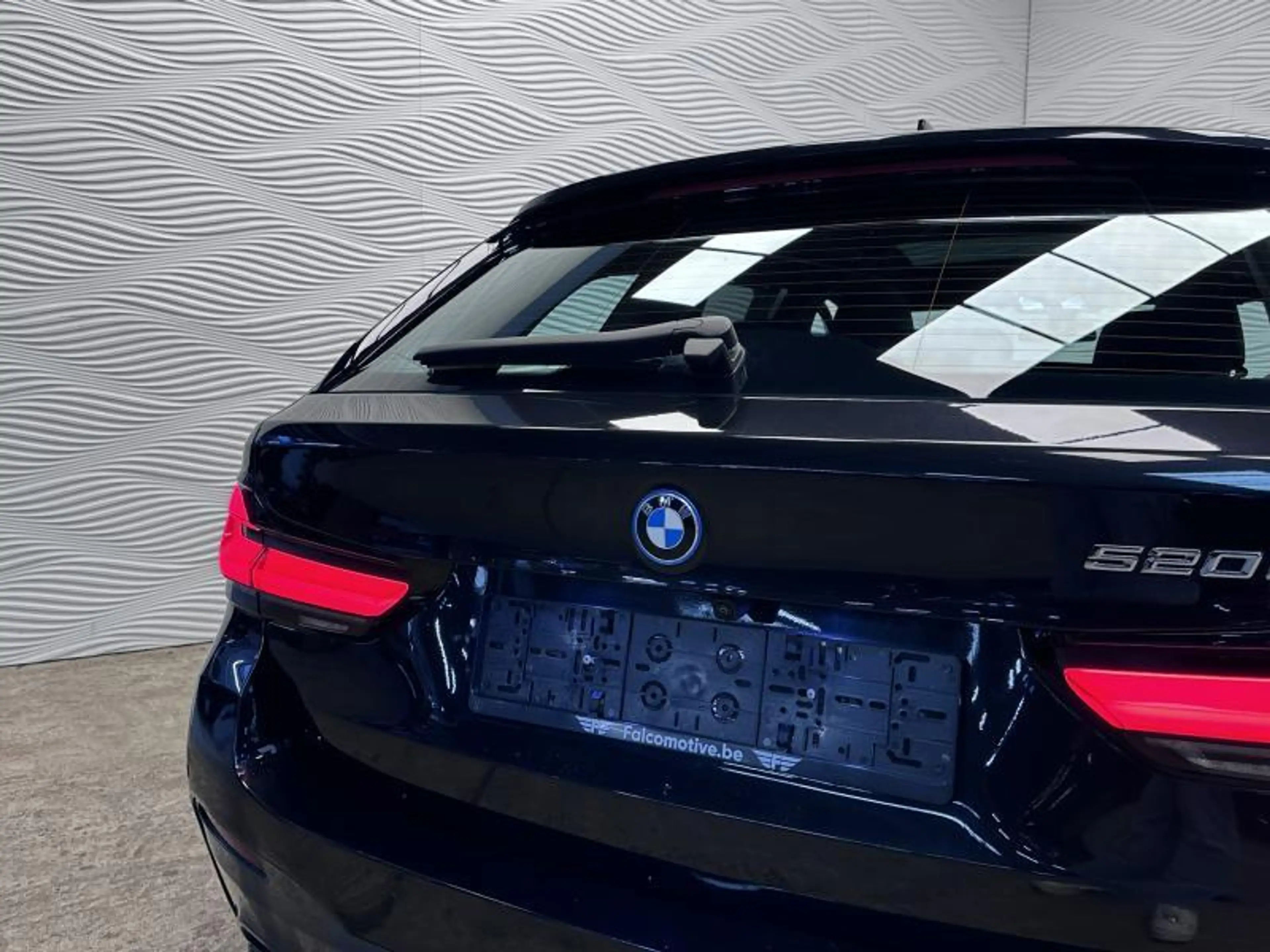 BMW 520 e*PHEV*M-SPORT*TOURING* — photo 19