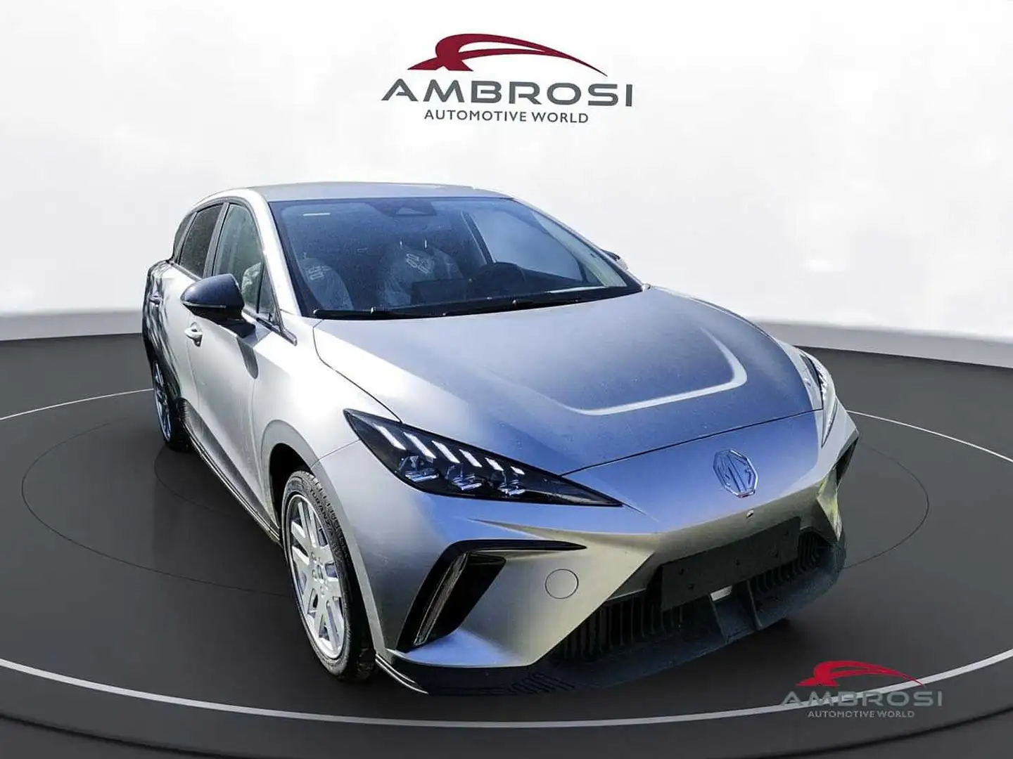 MG MG4 EDU 64KWH EV 2WD LUXURY Zilver - 2