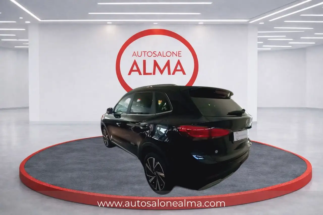 MG ZS 1.5 Hybrid+ Luxury 5