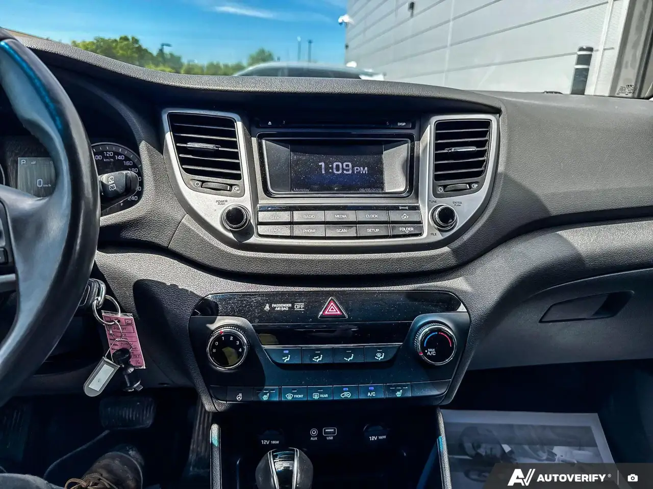 Hyundai TUCSON снимка Hyundai TUCSON