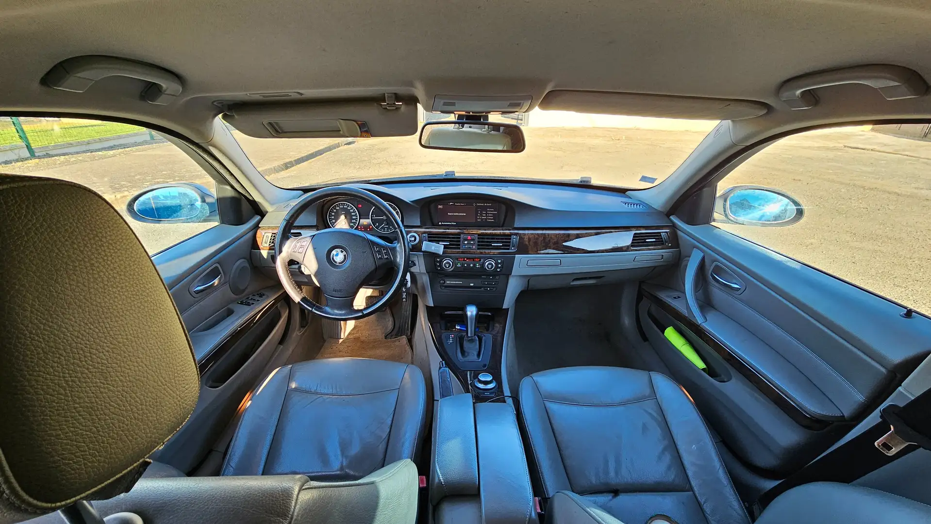 BMW 320 Touring 320d 163ch Luxe A Noir - 2