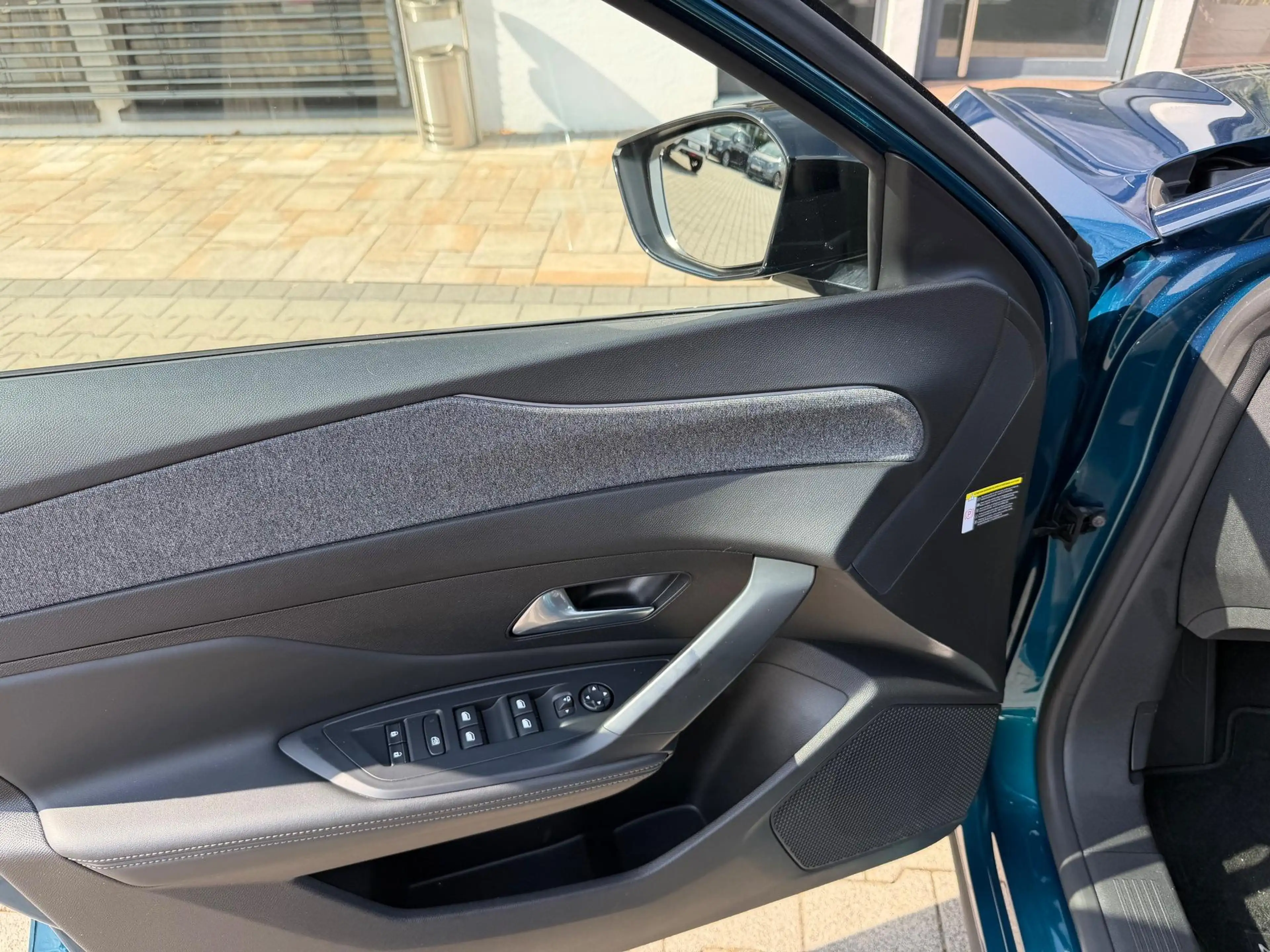 Peugeot 408 1.2 Puretech 130 Allure Pack 96 kW (131 PS), Au... — photo 5