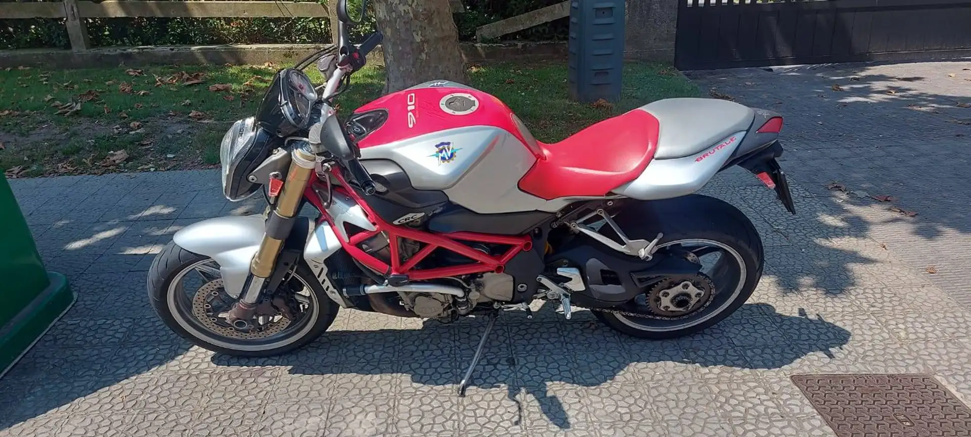 MV Agusta Brutale 910 BRUTALE 910 S -F4 Rojo - 2