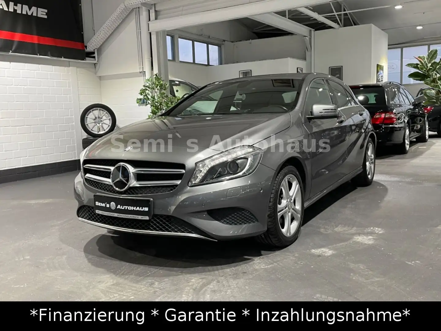 Mercedes-Benz A 200 A -Klasse A 200 CDI / d Urban Sport*Navi* Grau - 1