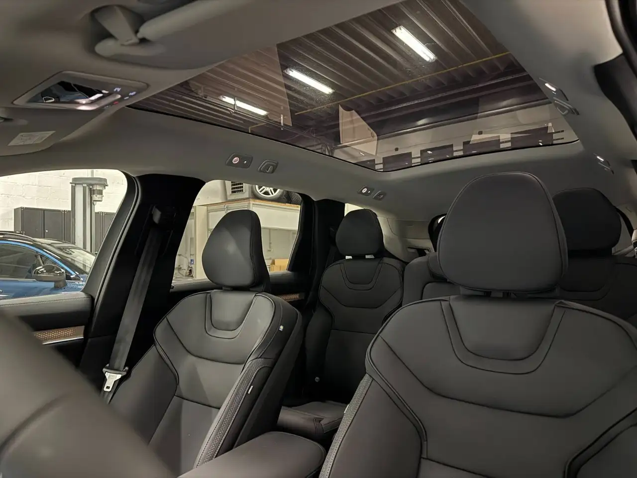 Volvo EX90 Ultra Performance actieradius 500km, миниатюра 5