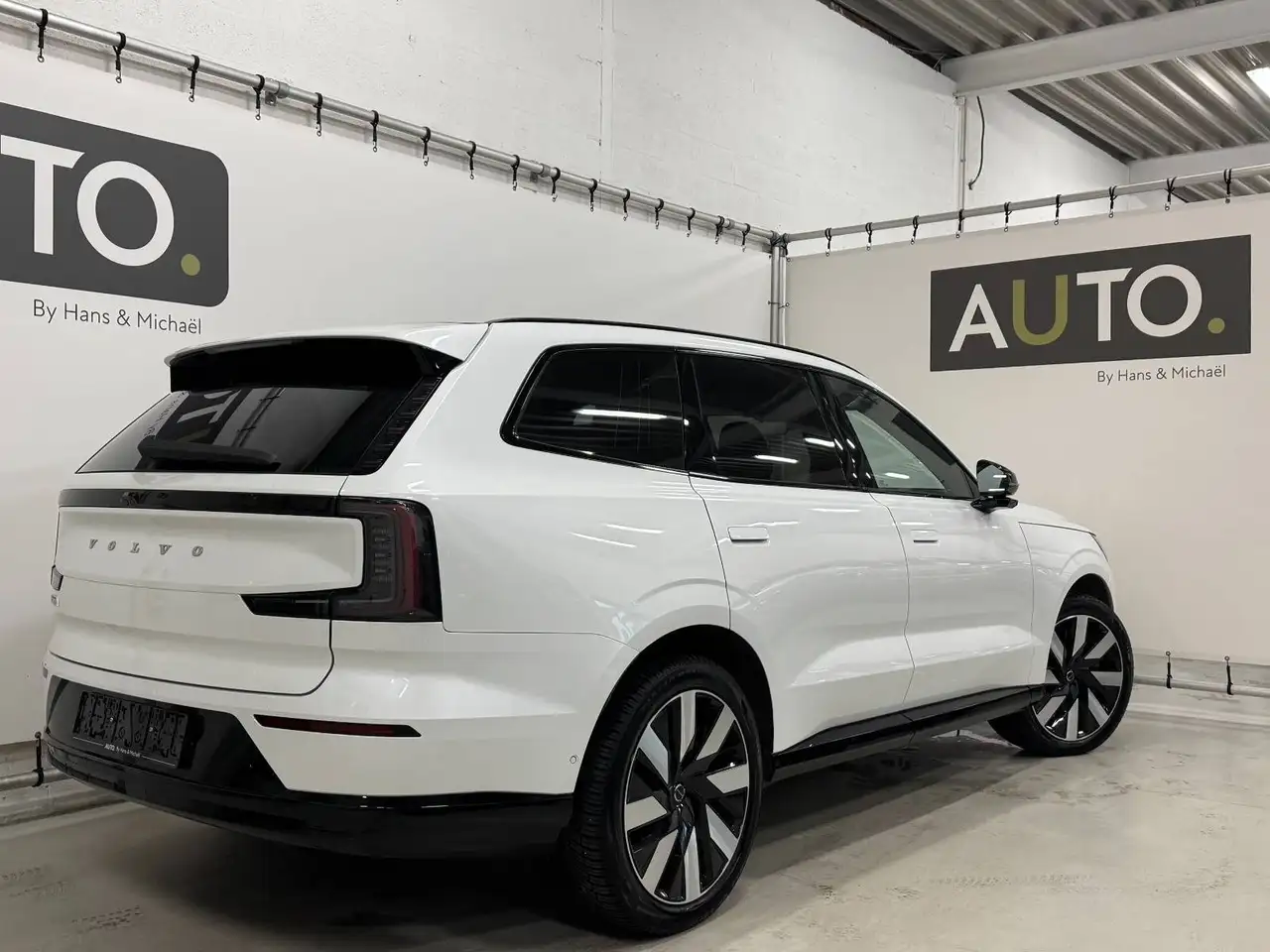 Volvo EX90 Ultra Performance actieradius 500km, миниатюра 25